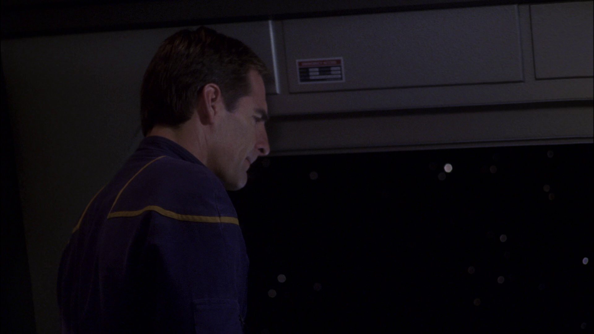 extant_StarTrek_ENT_1x15-ShadowsOfPJem_0591.jpg