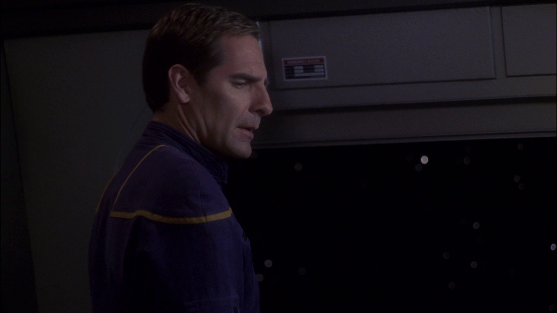 extant_StarTrek_ENT_1x15-ShadowsOfPJem_0592.jpg