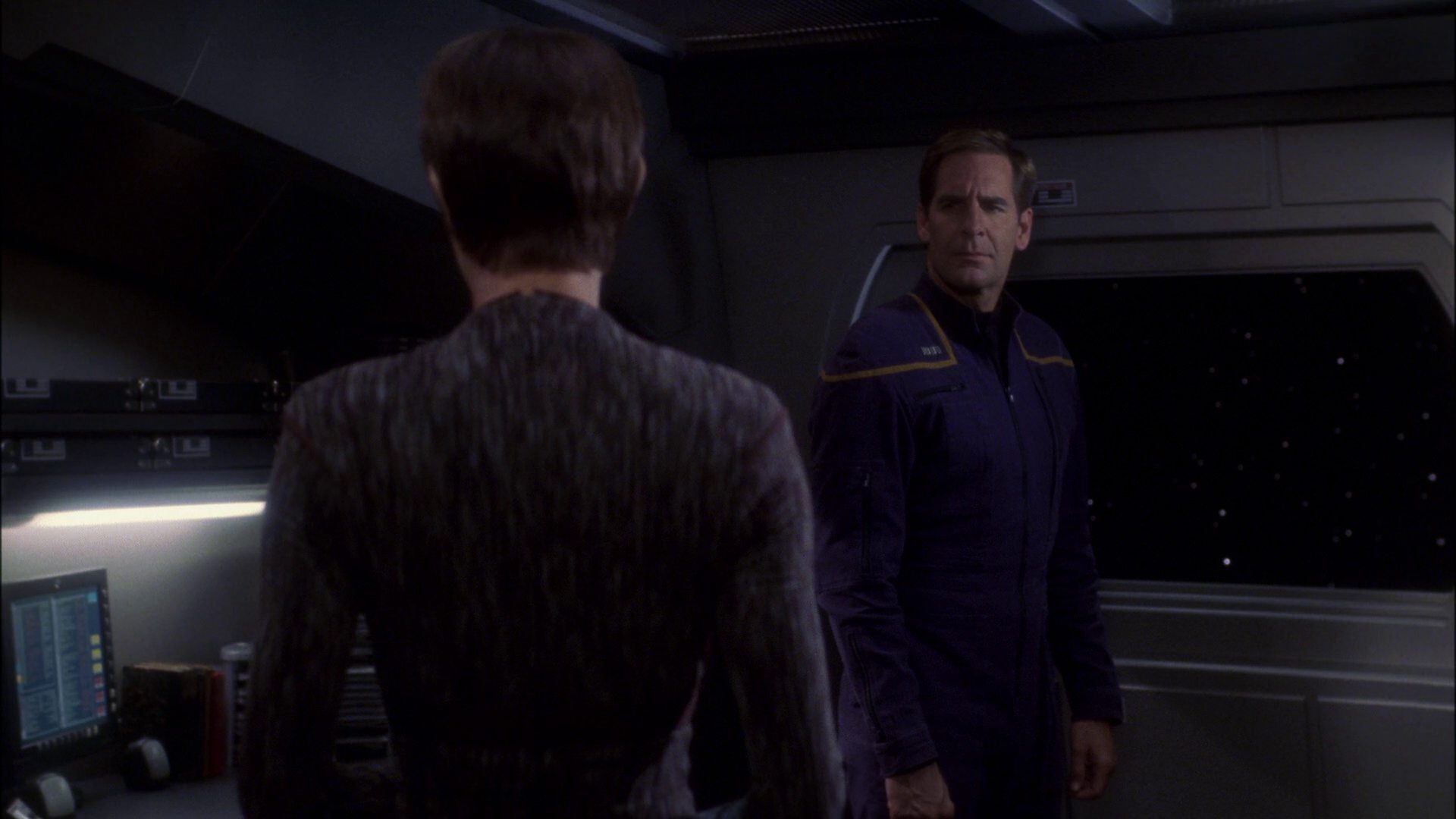 extant_StarTrek_ENT_1x15-ShadowsOfPJem_0613.jpg