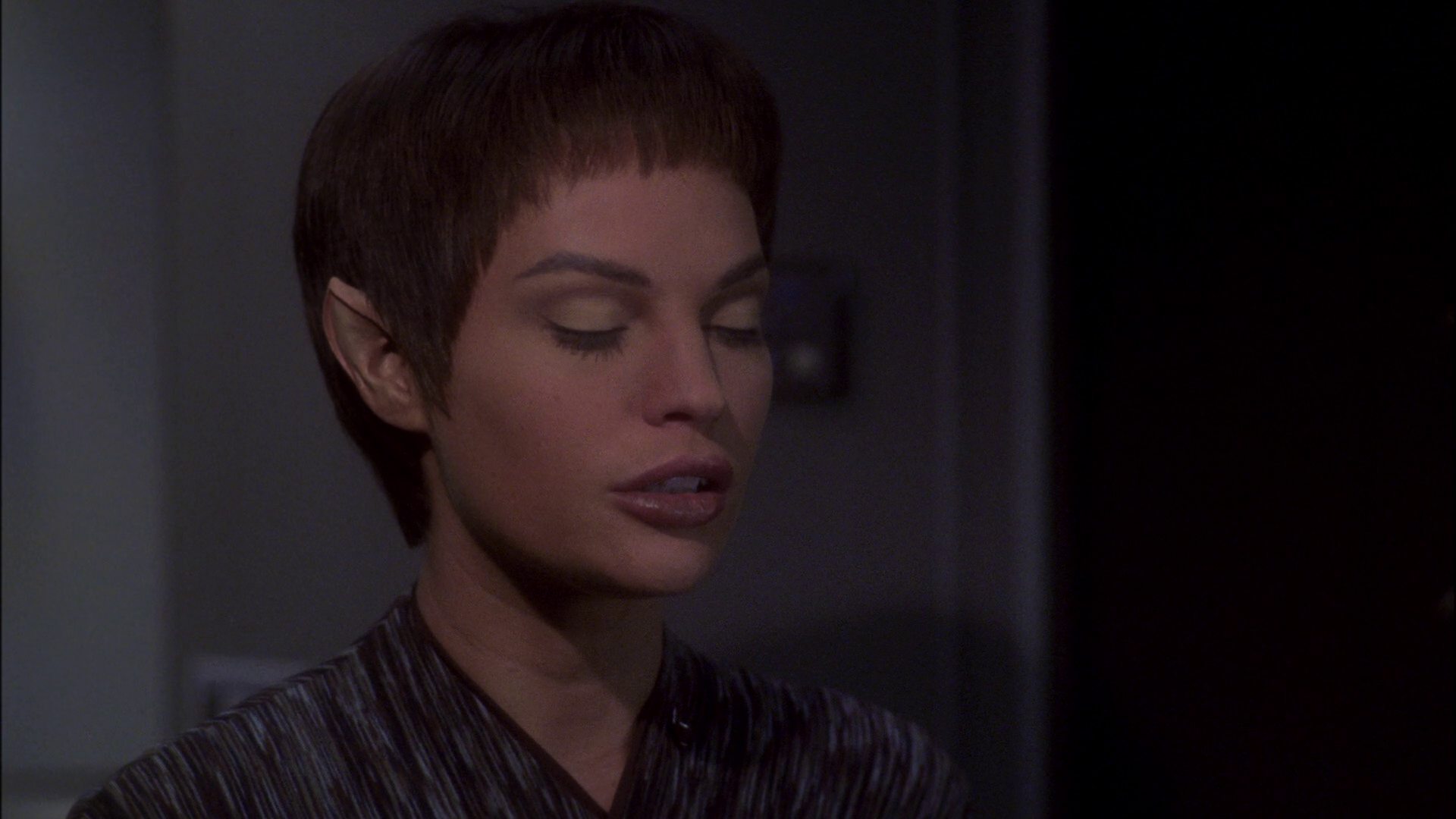 extant_StarTrek_ENT_1x15-ShadowsOfPJem_0684.jpg
