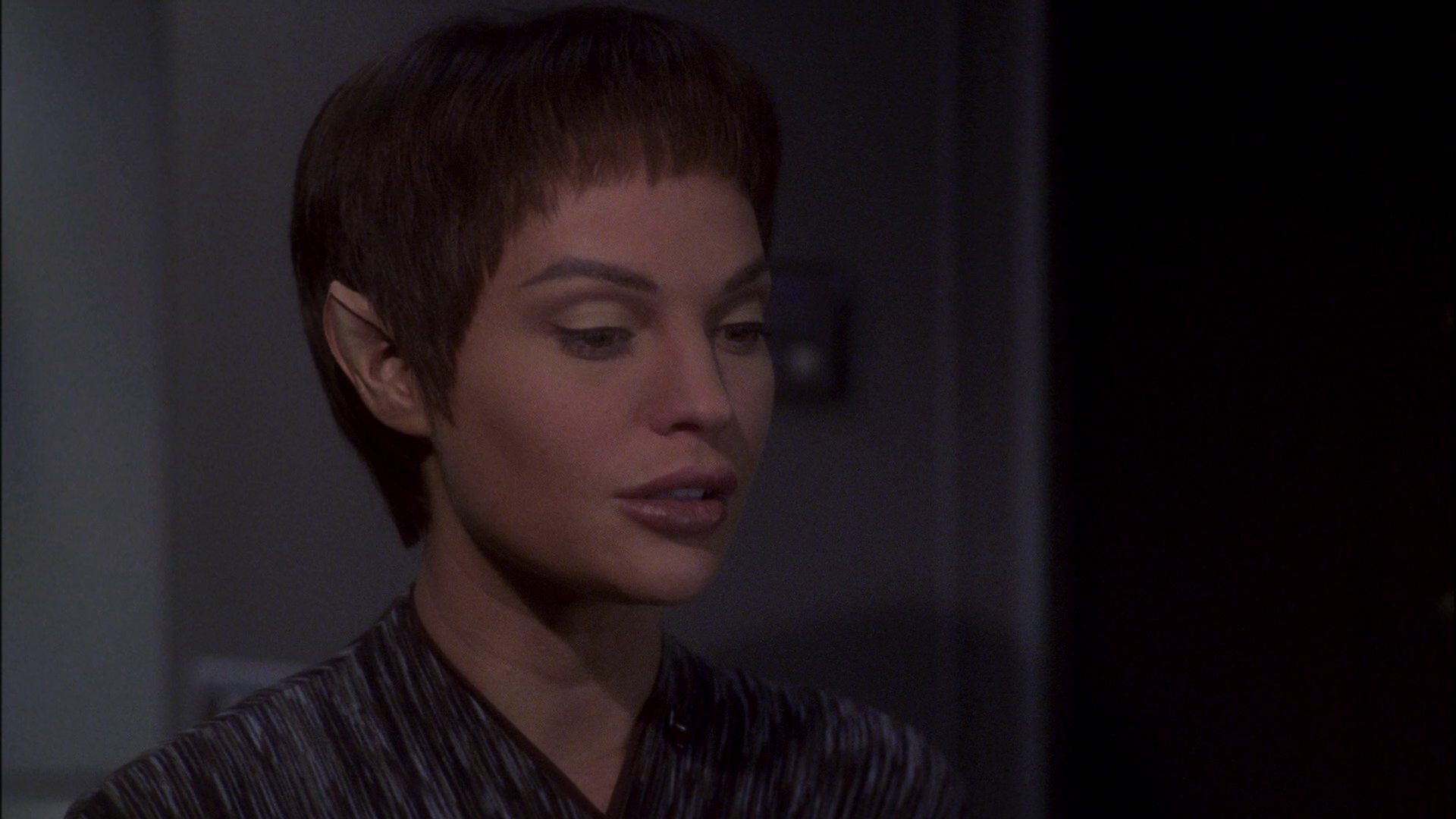 extant_StarTrek_ENT_1x15-ShadowsOfPJem_0685.jpg