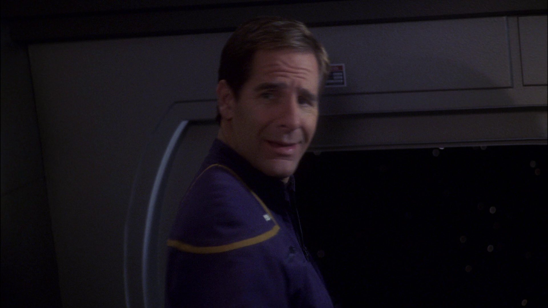 extant_StarTrek_ENT_1x15-ShadowsOfPJem_0687.jpg