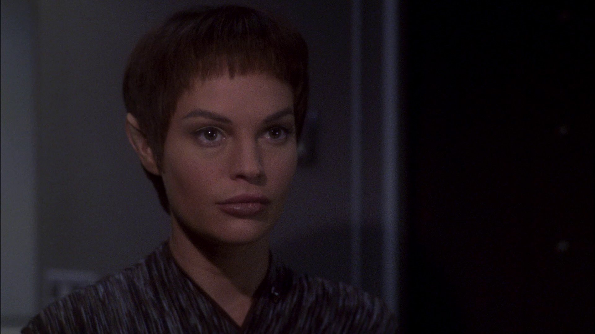extant_StarTrek_ENT_1x15-ShadowsOfPJem_0706.jpg