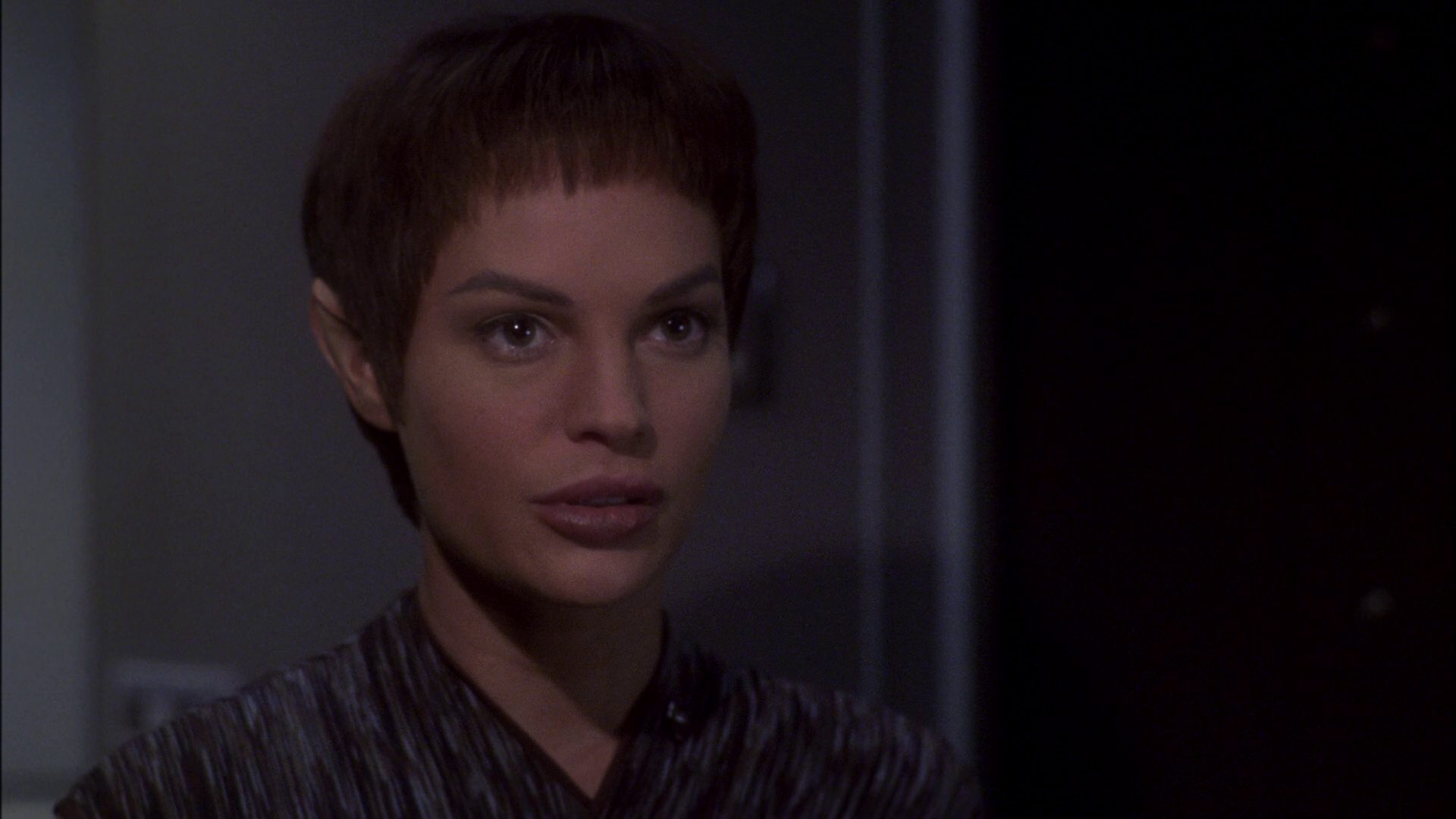 extant_StarTrek_ENT_1x15-ShadowsOfPJem_0709.jpg