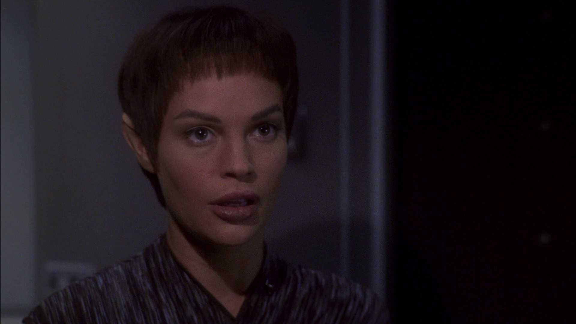 extant_StarTrek_ENT_1x15-ShadowsOfPJem_0713.jpg