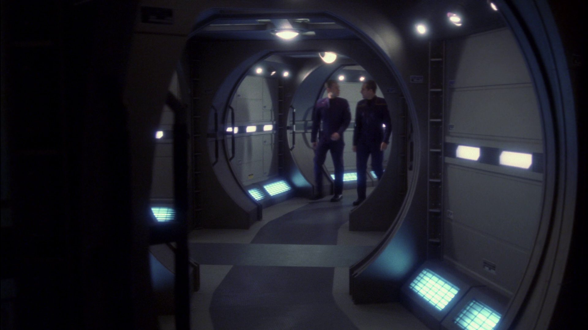 extant_StarTrek_ENT_1x15-ShadowsOfPJem_0766.jpg