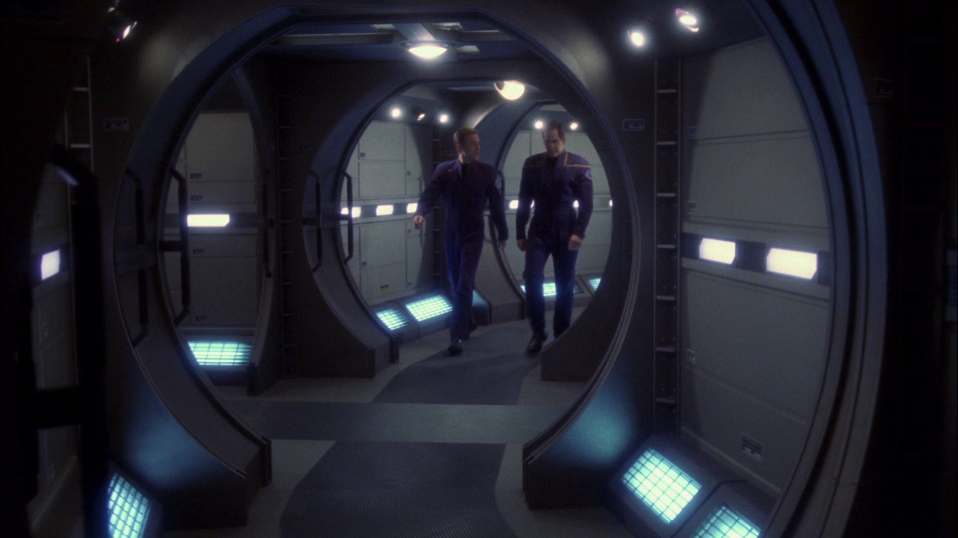 extant_StarTrek_ENT_1x15-ShadowsOfPJem_0767.jpg