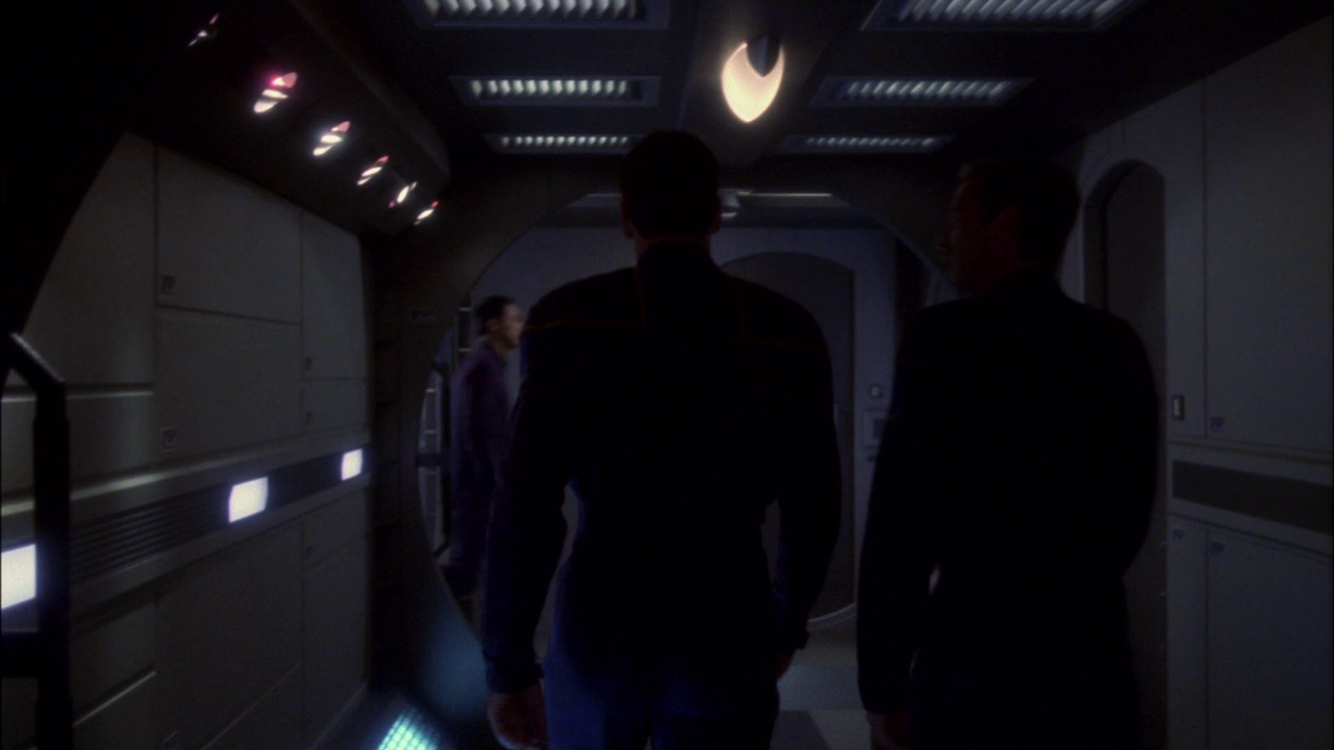 extant_StarTrek_ENT_1x15-ShadowsOfPJem_0776.jpg
