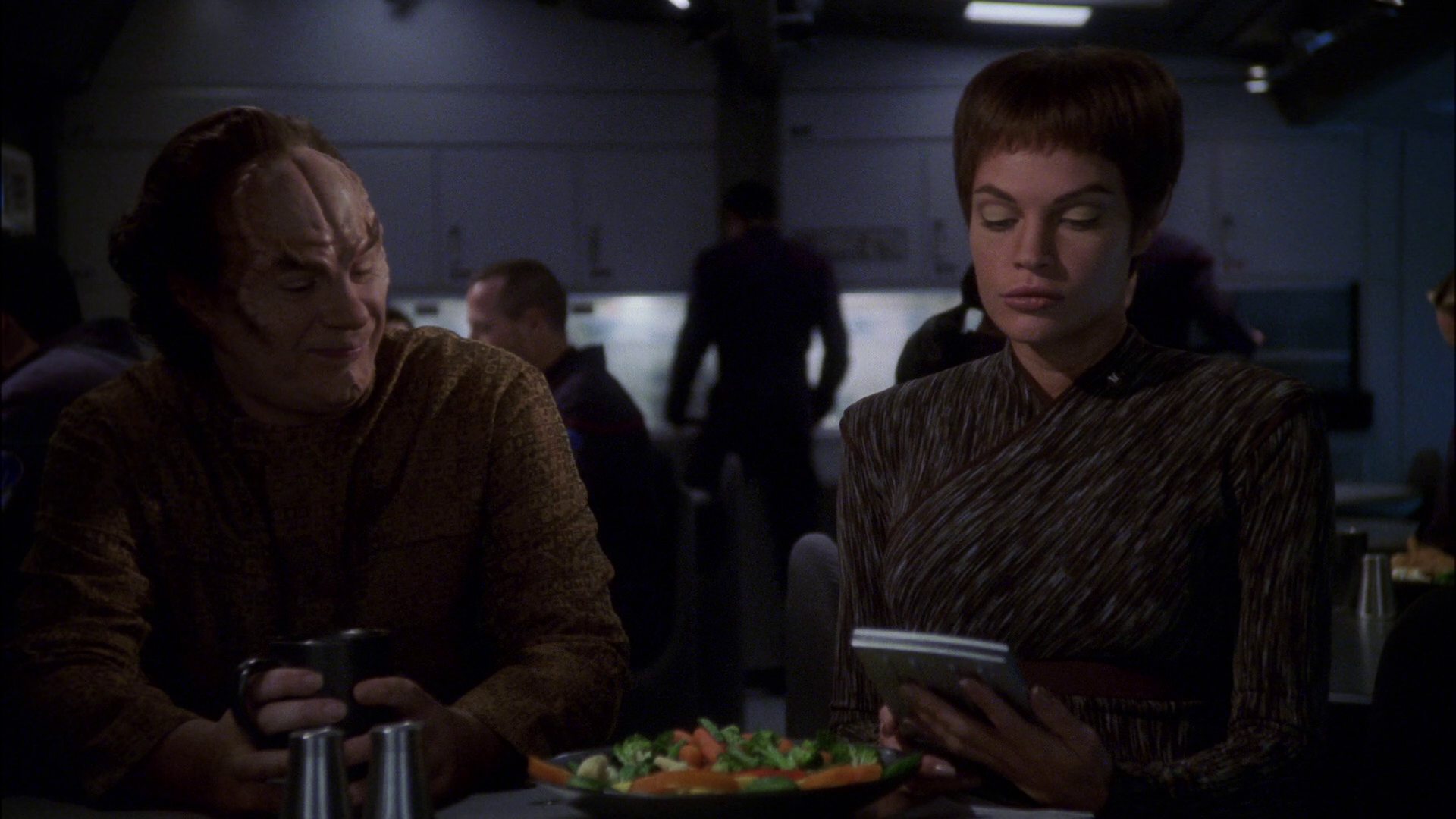 extant_StarTrek_ENT_1x15-ShadowsOfPJem_0805.jpg