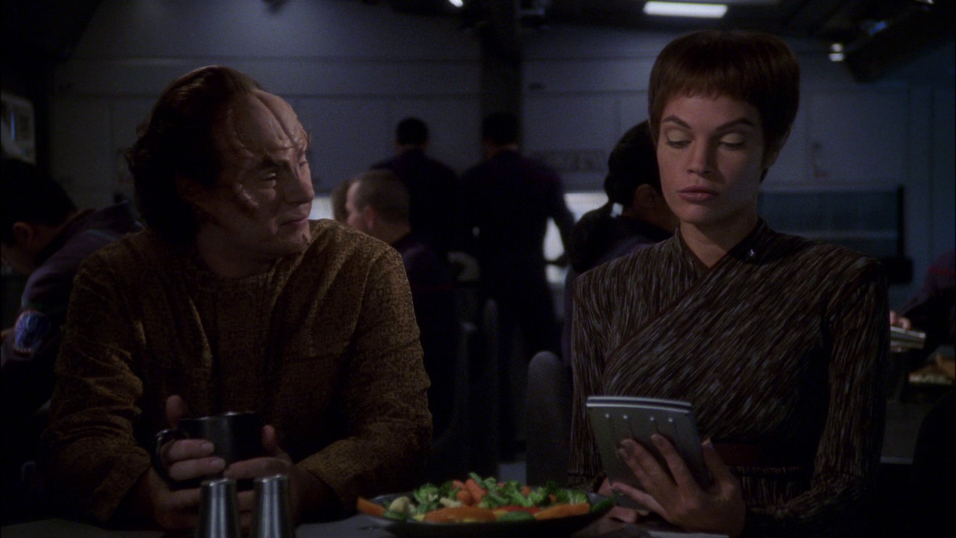 extant_StarTrek_ENT_1x15-ShadowsOfPJem_0817.jpg