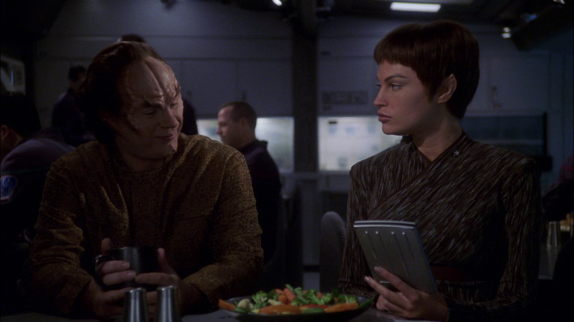 extant_StarTrek_ENT_1x15-ShadowsOfPJem_0846.jpg