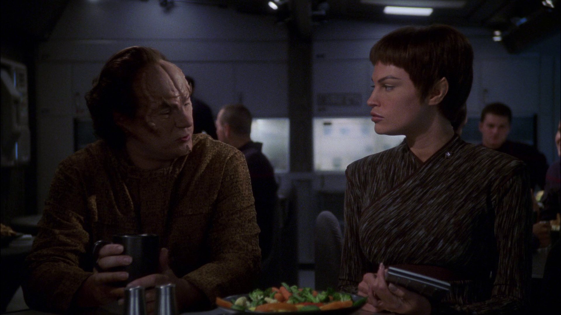 extant_StarTrek_ENT_1x15-ShadowsOfPJem_0872.jpg