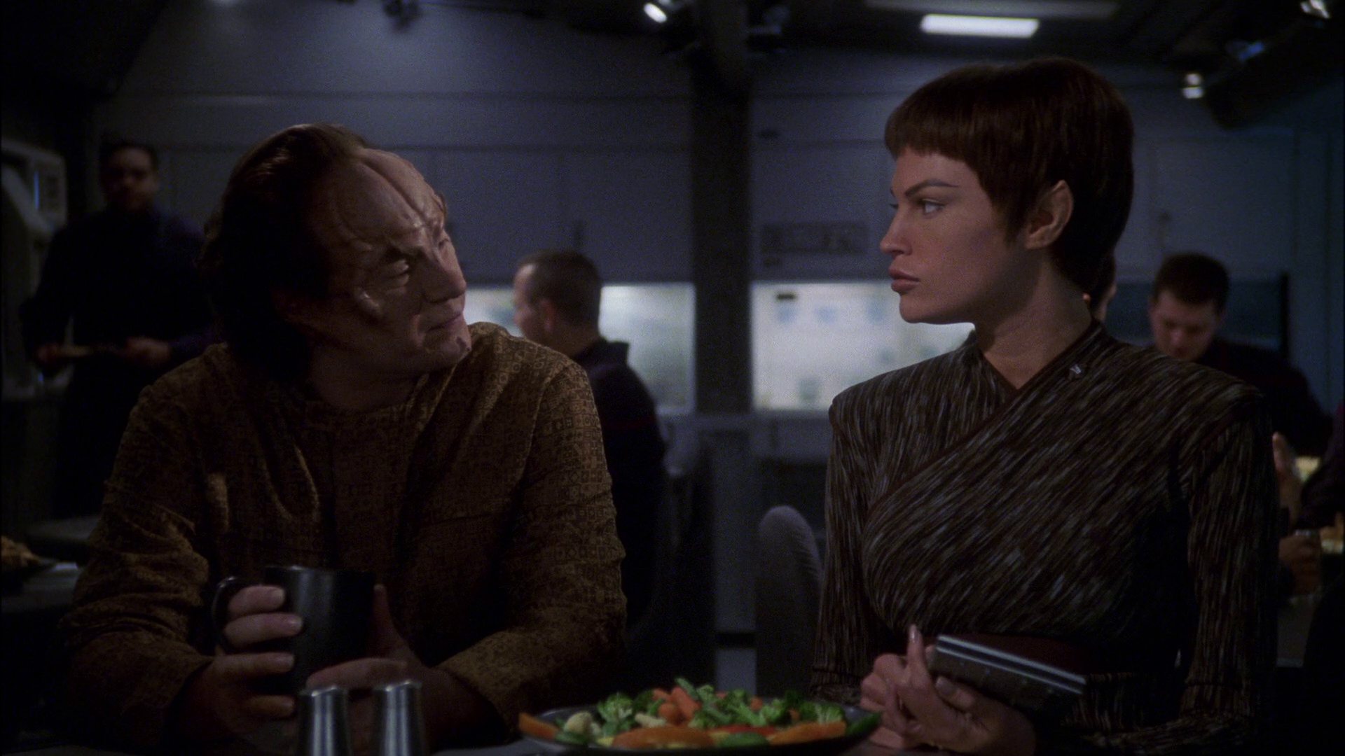 extant_StarTrek_ENT_1x15-ShadowsOfPJem_0879.jpg