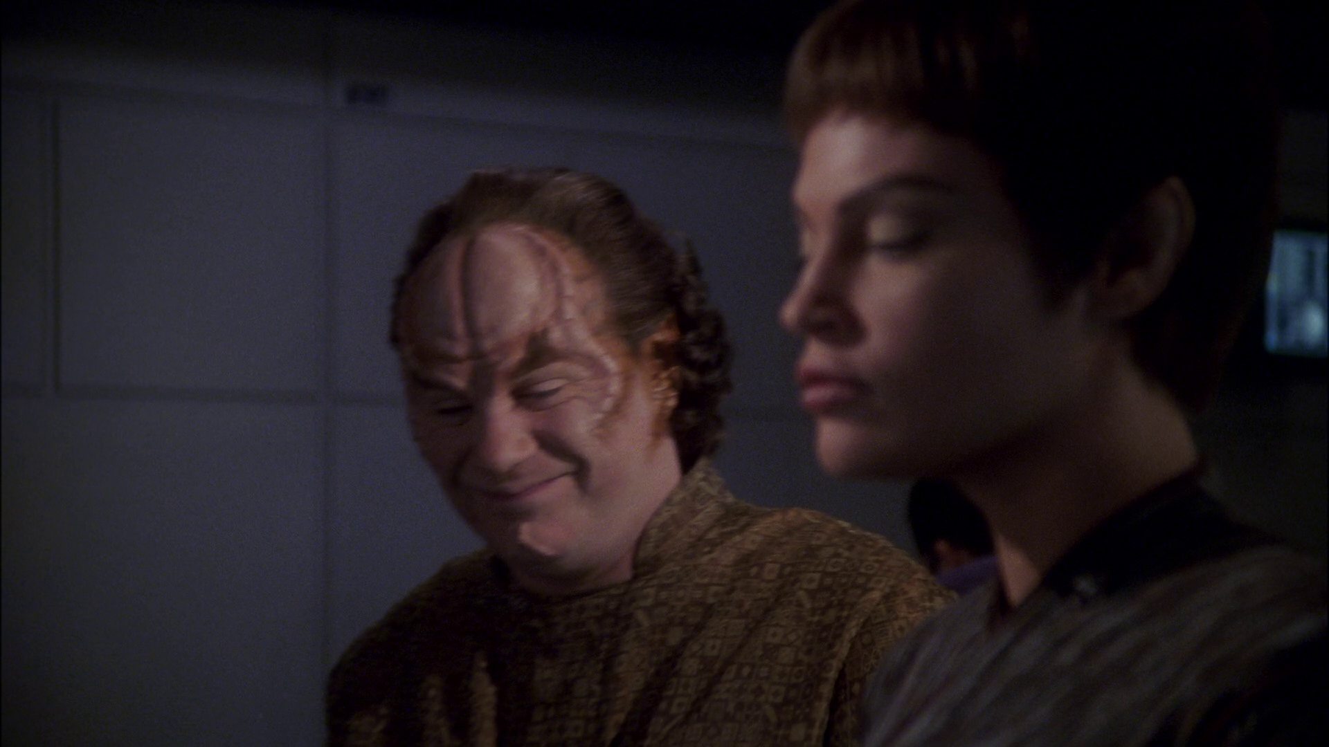 extant_StarTrek_ENT_1x15-ShadowsOfPJem_0902.jpg