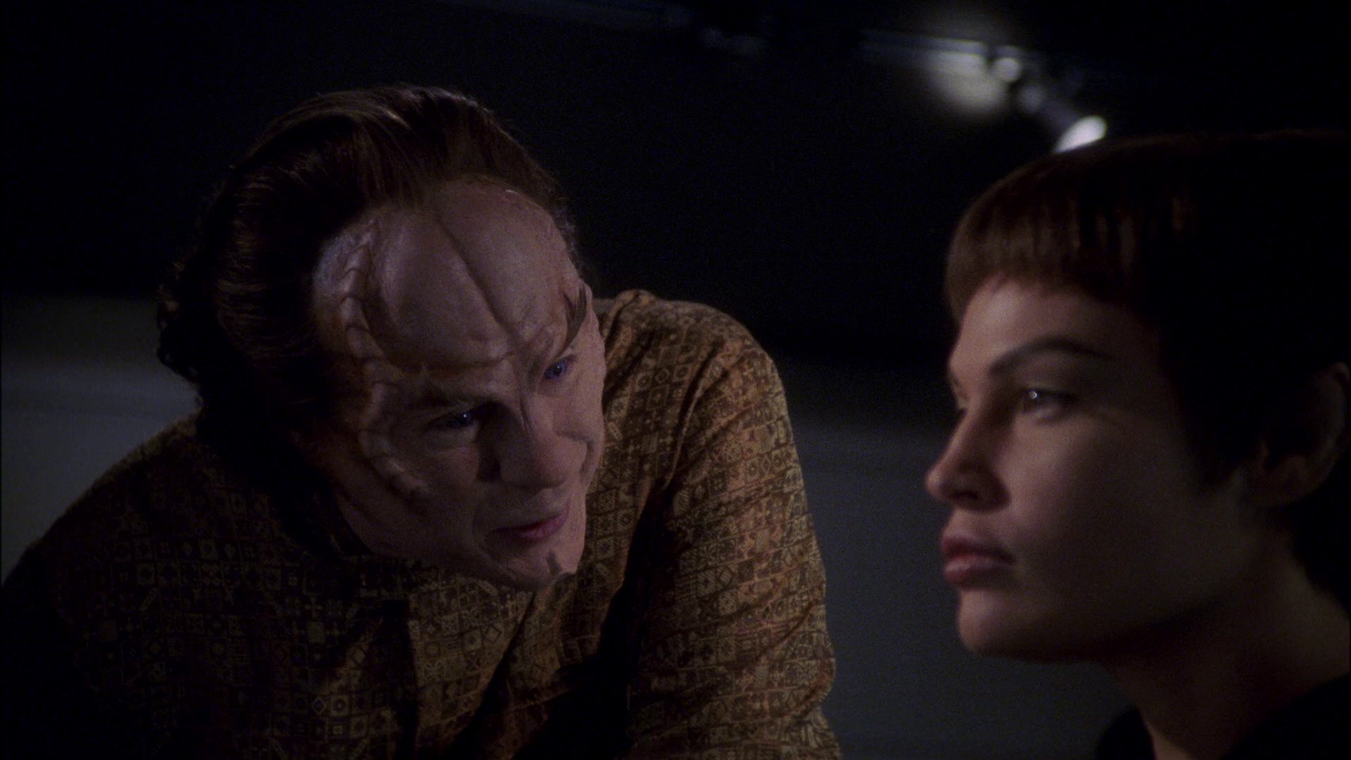 extant_StarTrek_ENT_1x15-ShadowsOfPJem_0907.jpg