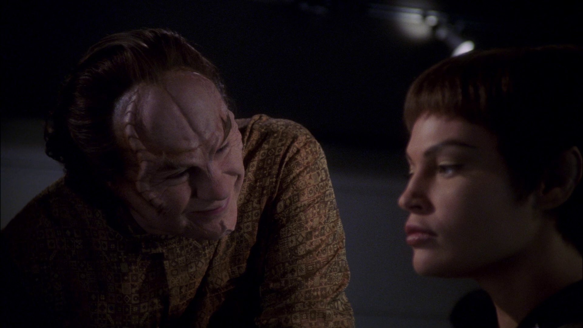 extant_StarTrek_ENT_1x15-ShadowsOfPJem_0915.jpg