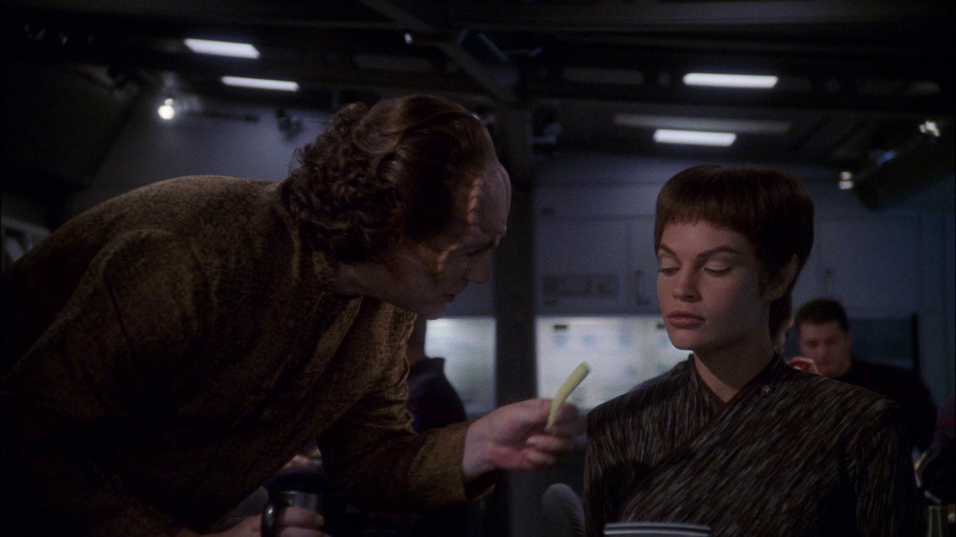 extant_StarTrek_ENT_1x15-ShadowsOfPJem_0918.jpg