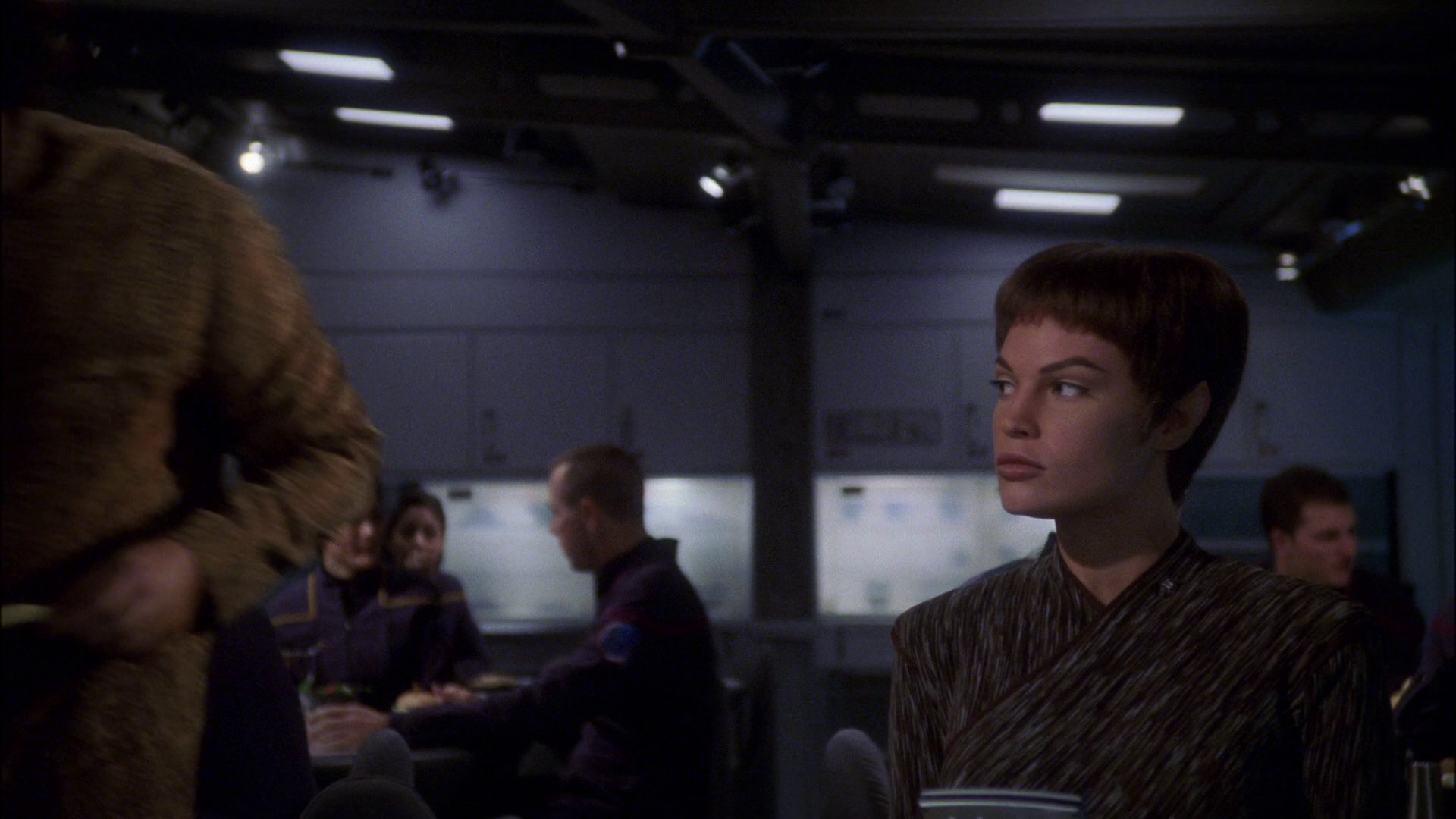 extant_StarTrek_ENT_1x15-ShadowsOfPJem_0920.jpg