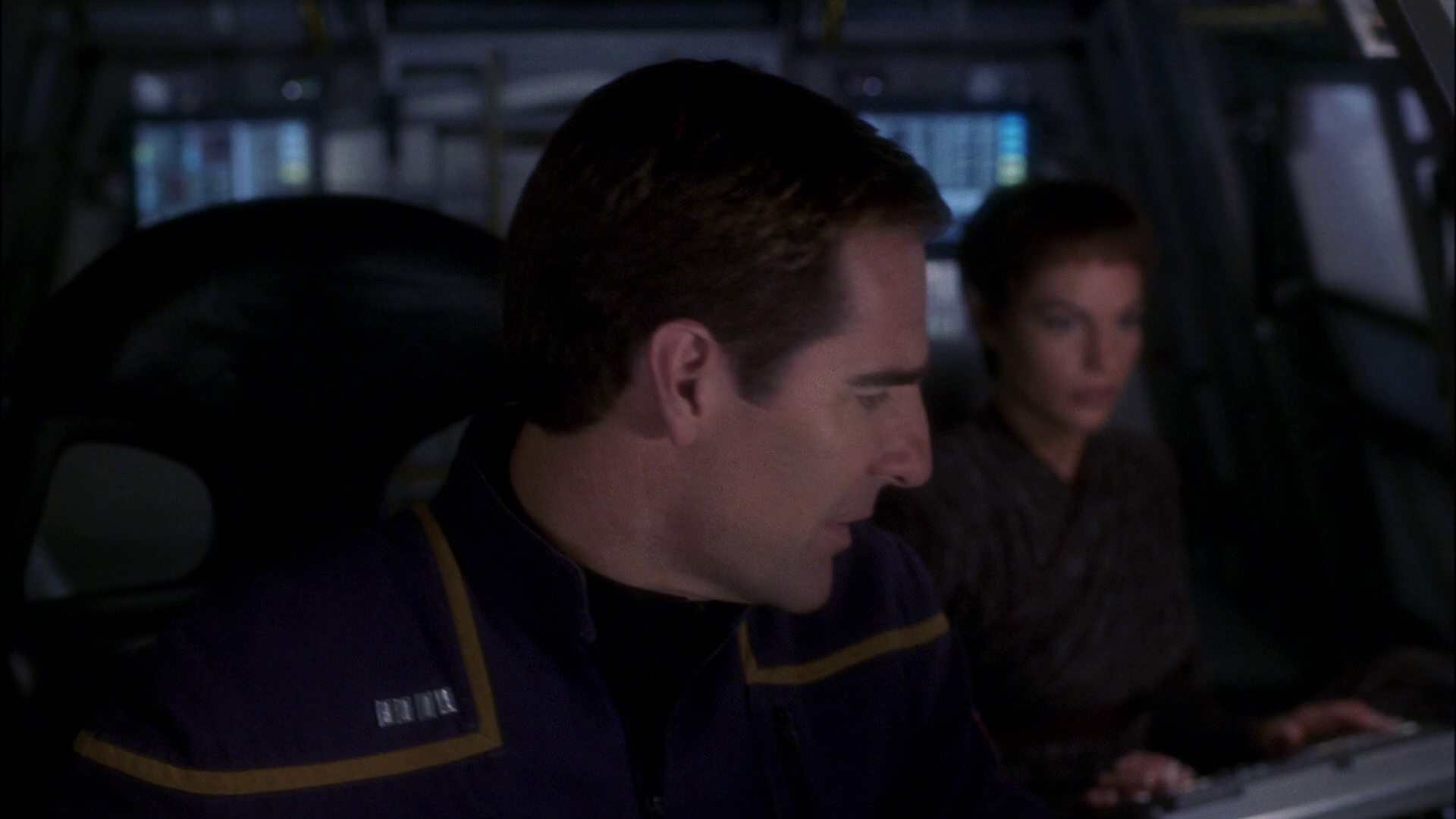 extant_StarTrek_ENT_1x15-ShadowsOfPJem_0968.jpg