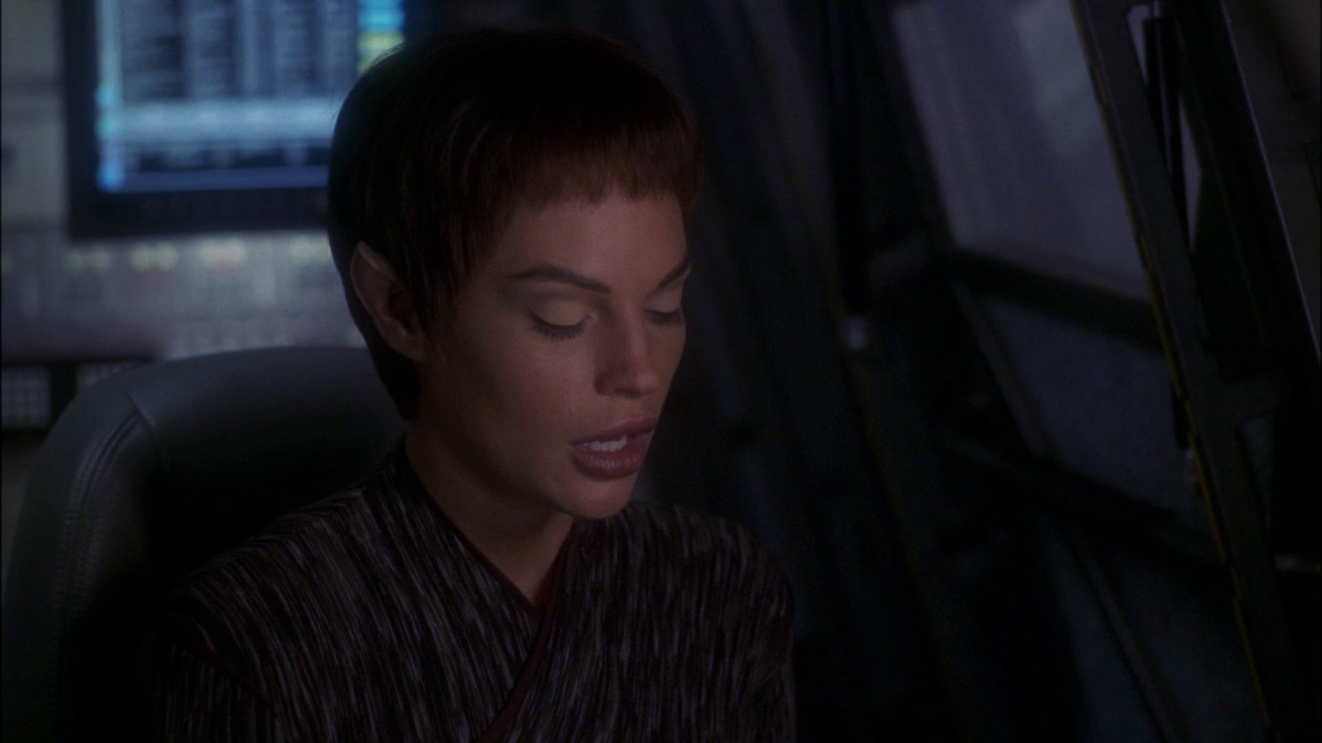 extant_StarTrek_ENT_1x15-ShadowsOfPJem_1004.jpg