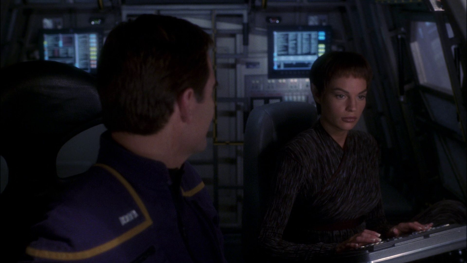 extant_StarTrek_ENT_1x15-ShadowsOfPJem_1031.jpg