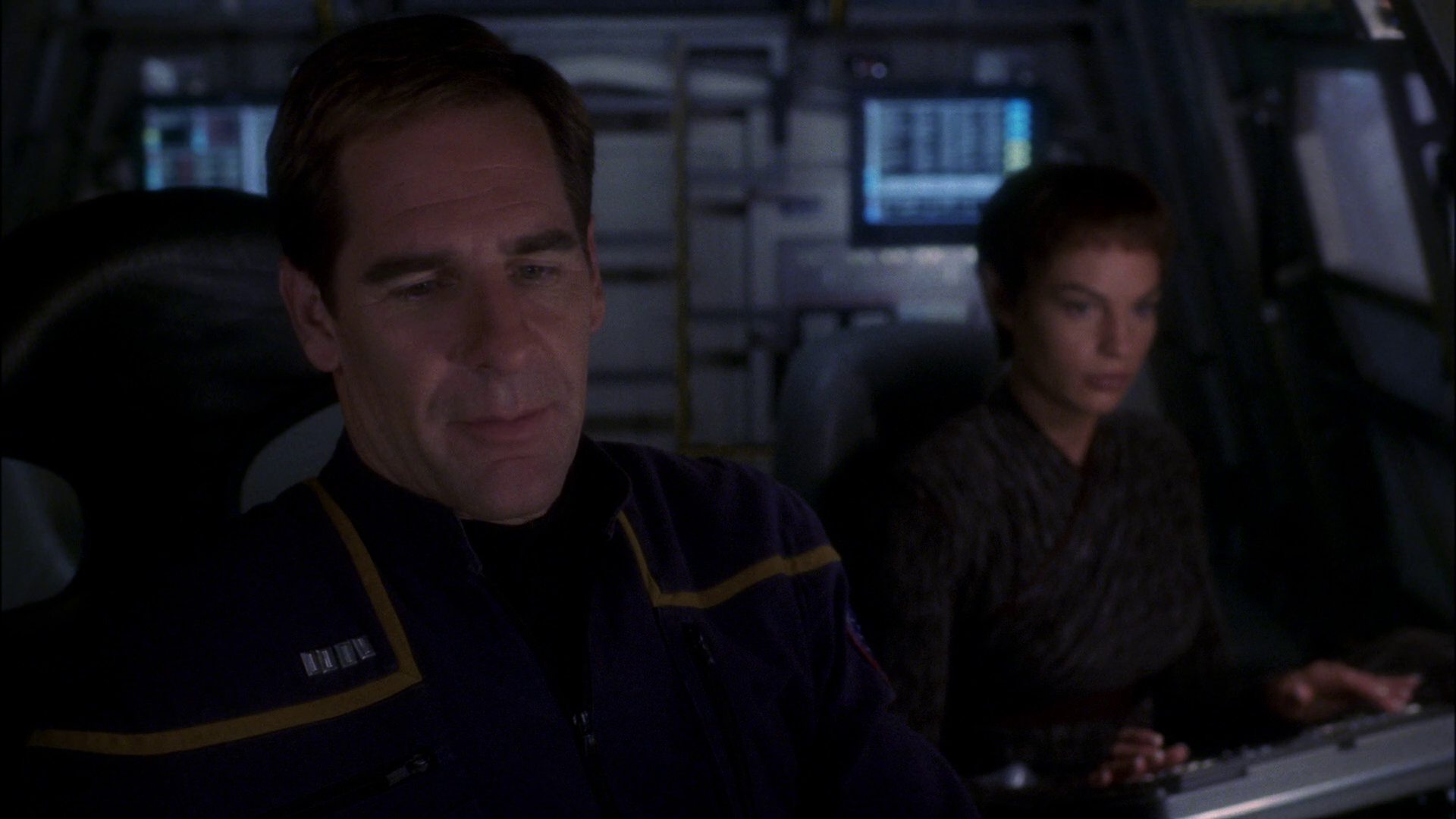 extant_StarTrek_ENT_1x15-ShadowsOfPJem_1037.jpg
