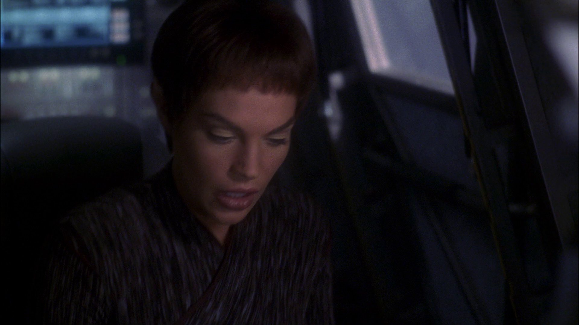 extant_StarTrek_ENT_1x15-ShadowsOfPJem_1089.jpg