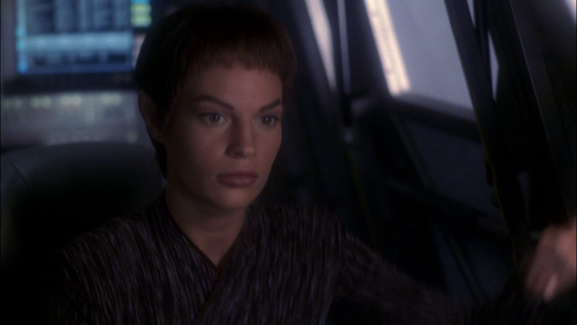 extant_StarTrek_ENT_1x15-ShadowsOfPJem_1123.jpg