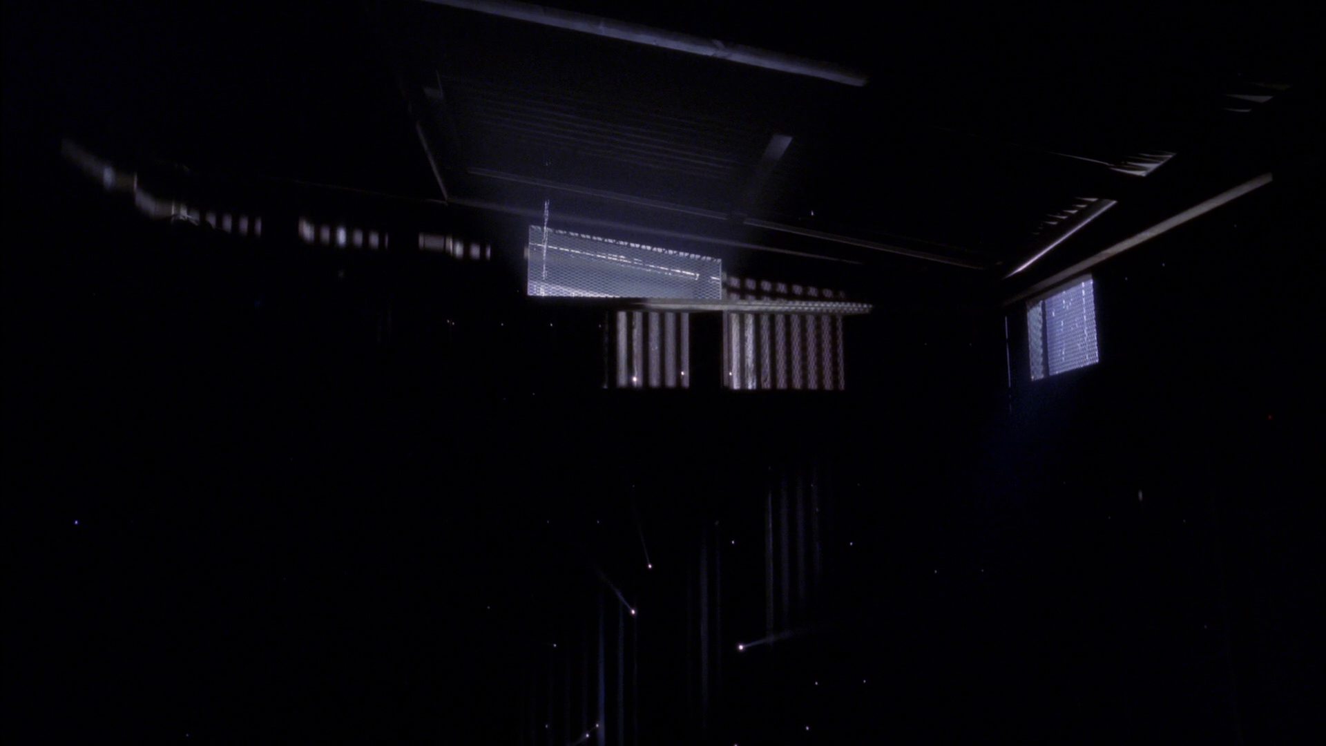 extant_StarTrek_ENT_1x15-ShadowsOfPJem_1141.jpg
