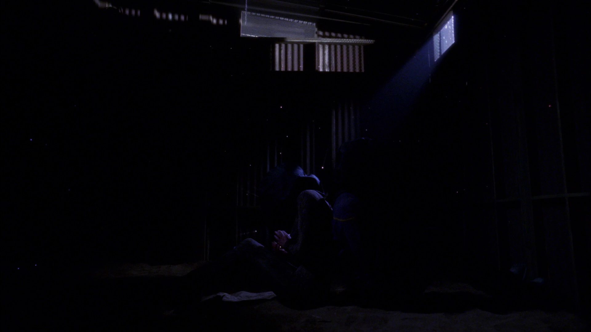 extant_StarTrek_ENT_1x15-ShadowsOfPJem_1154.jpg