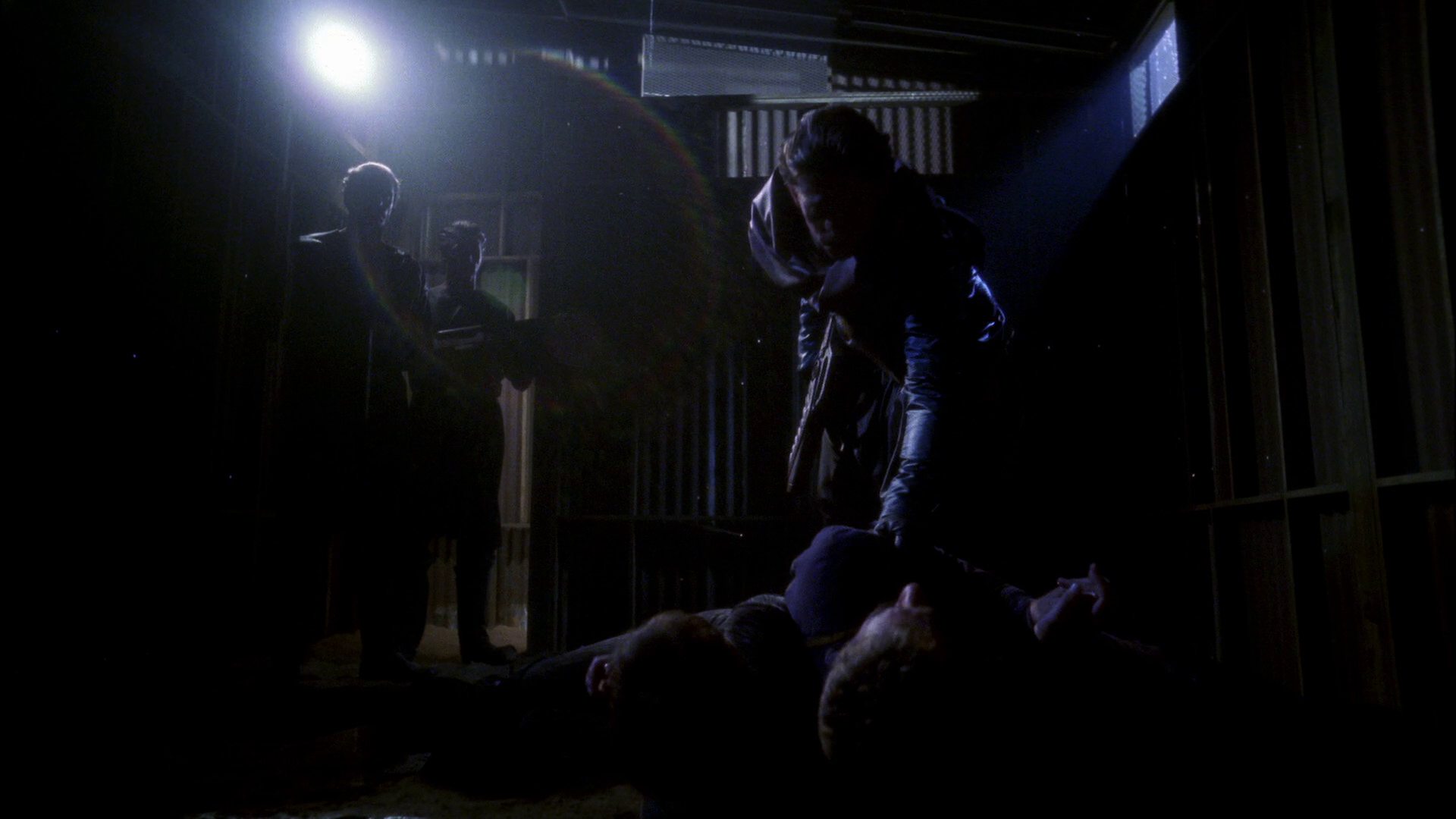 extant_StarTrek_ENT_1x15-ShadowsOfPJem_1308.jpg