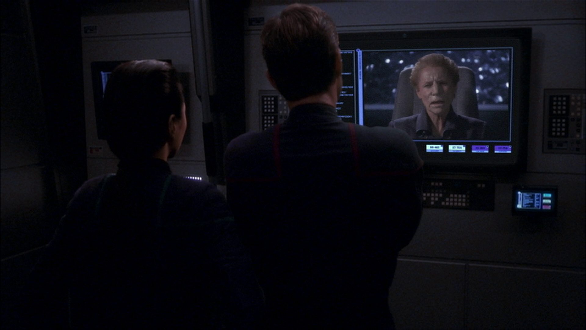 extant_StarTrek_ENT_1x15-ShadowsOfPJem_1409.jpg