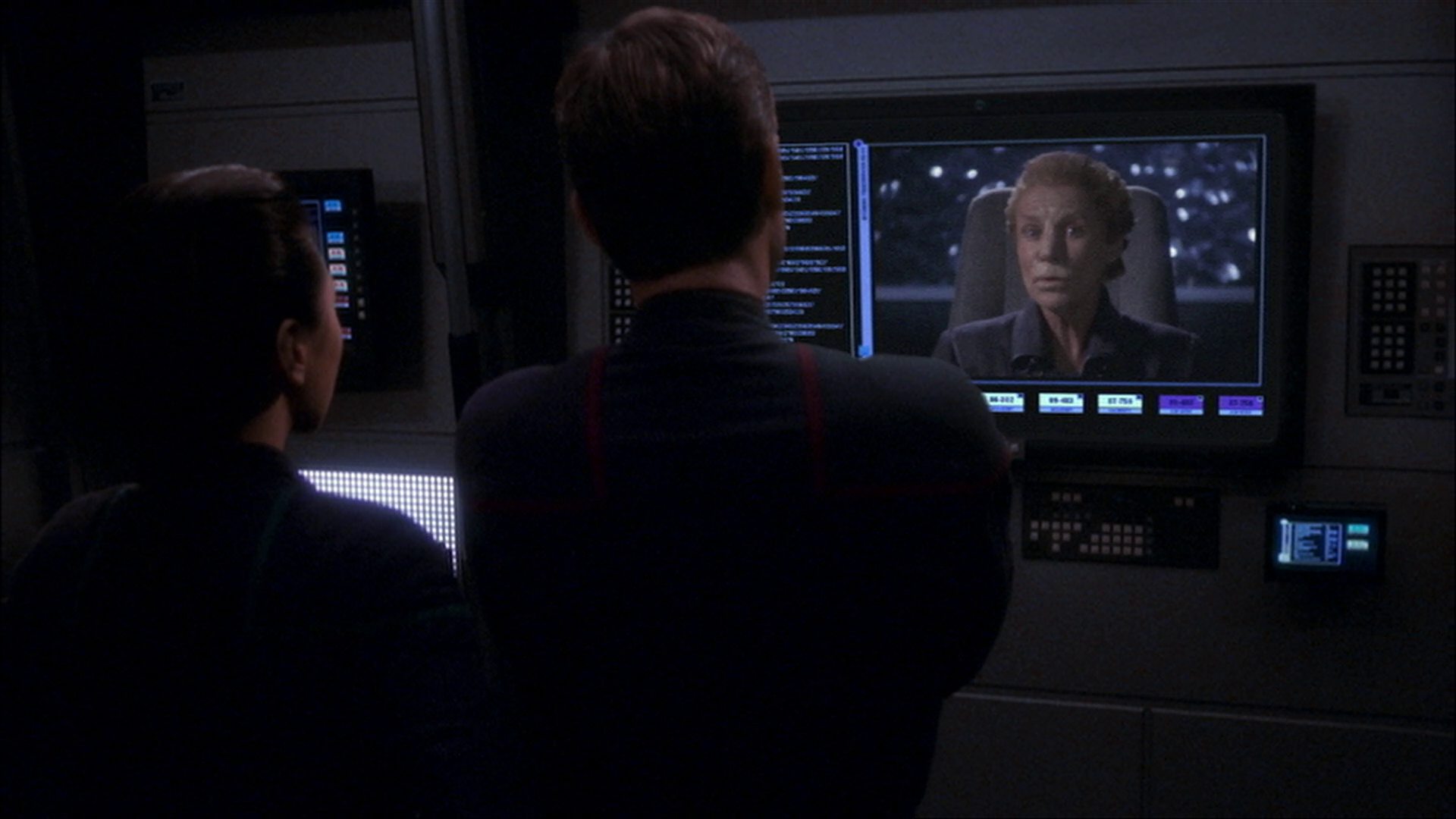 extant_StarTrek_ENT_1x15-ShadowsOfPJem_1414.jpg