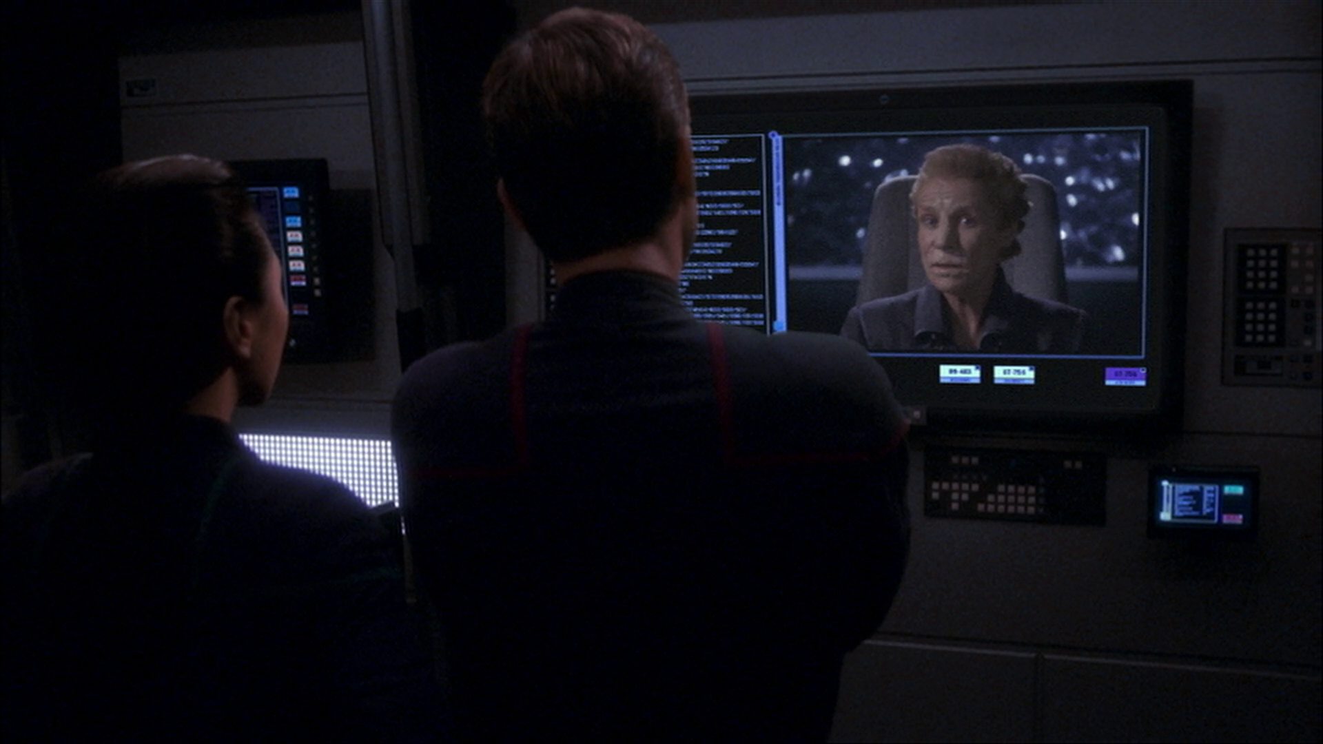extant_StarTrek_ENT_1x15-ShadowsOfPJem_1415.jpg