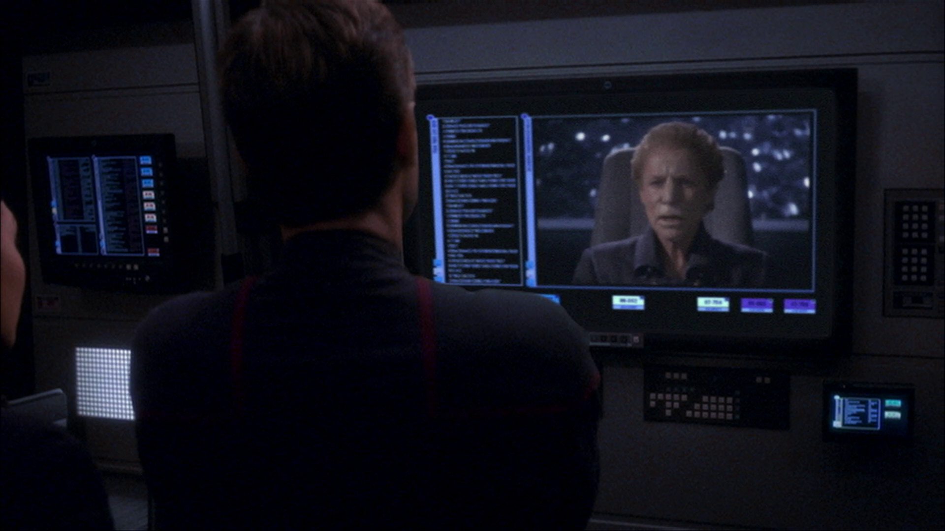 extant_StarTrek_ENT_1x15-ShadowsOfPJem_1422.jpg