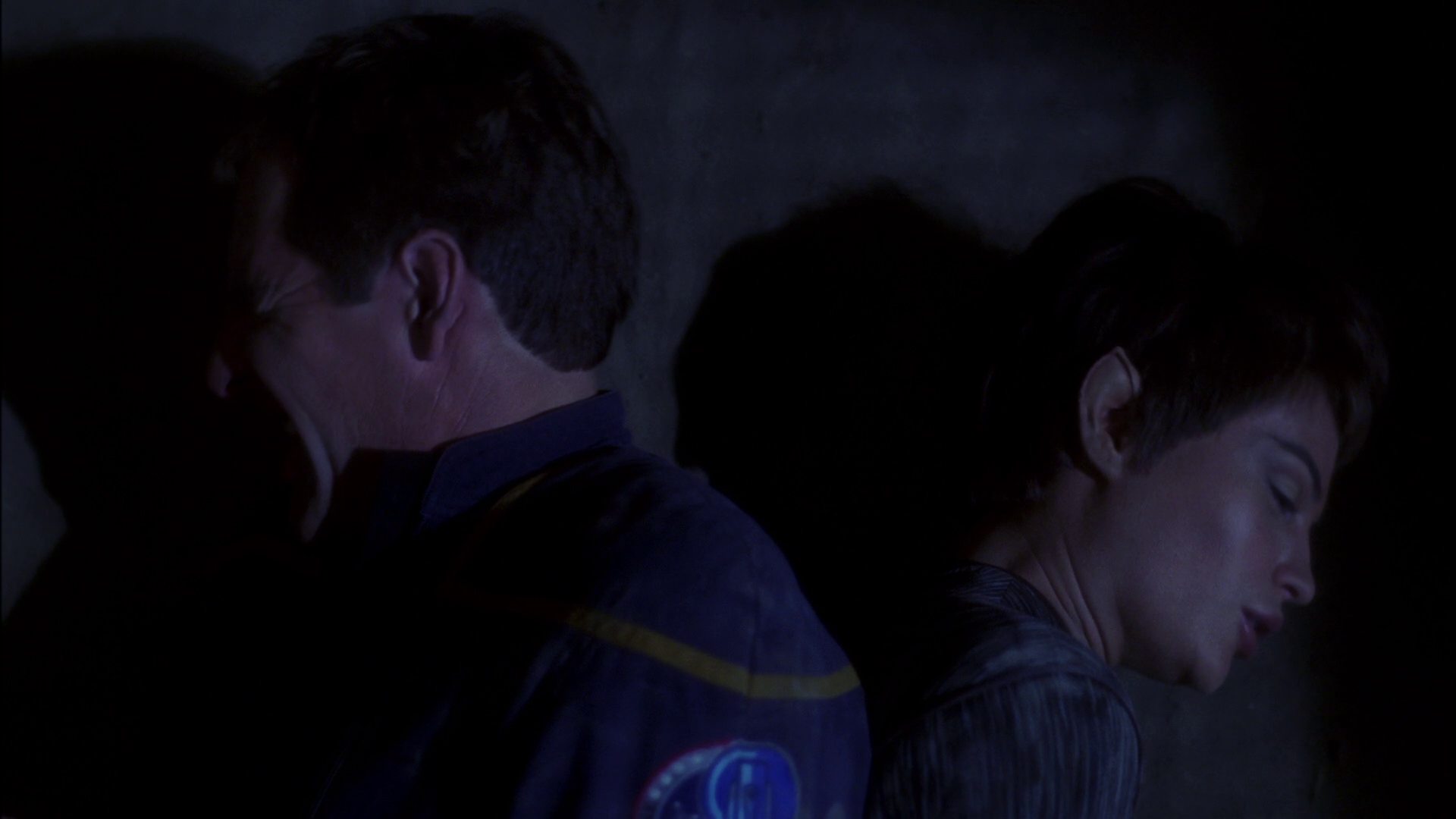 extant_StarTrek_ENT_1x15-ShadowsOfPJem_1538.jpg
