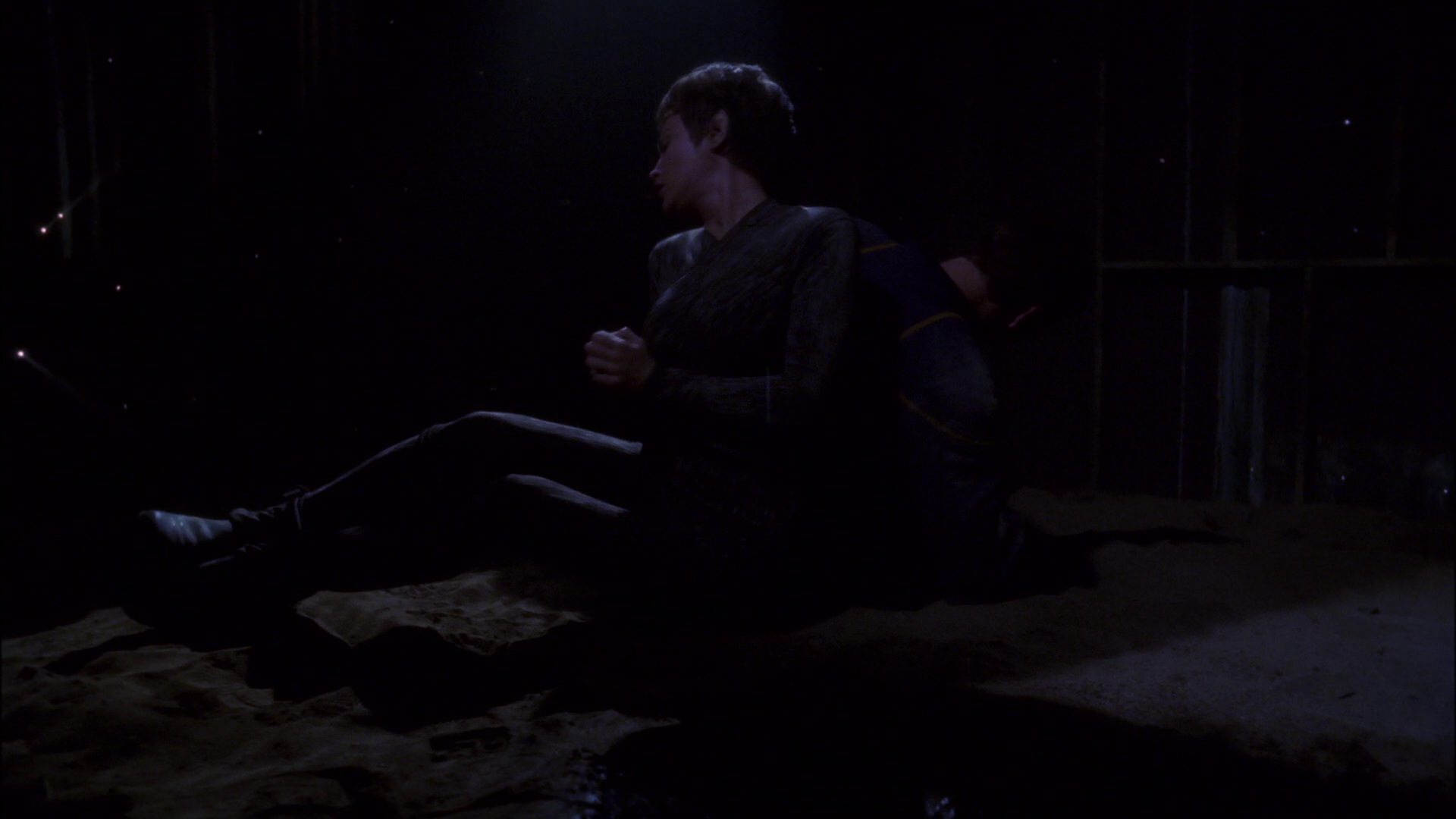 extant_StarTrek_ENT_1x15-ShadowsOfPJem_1559.jpg