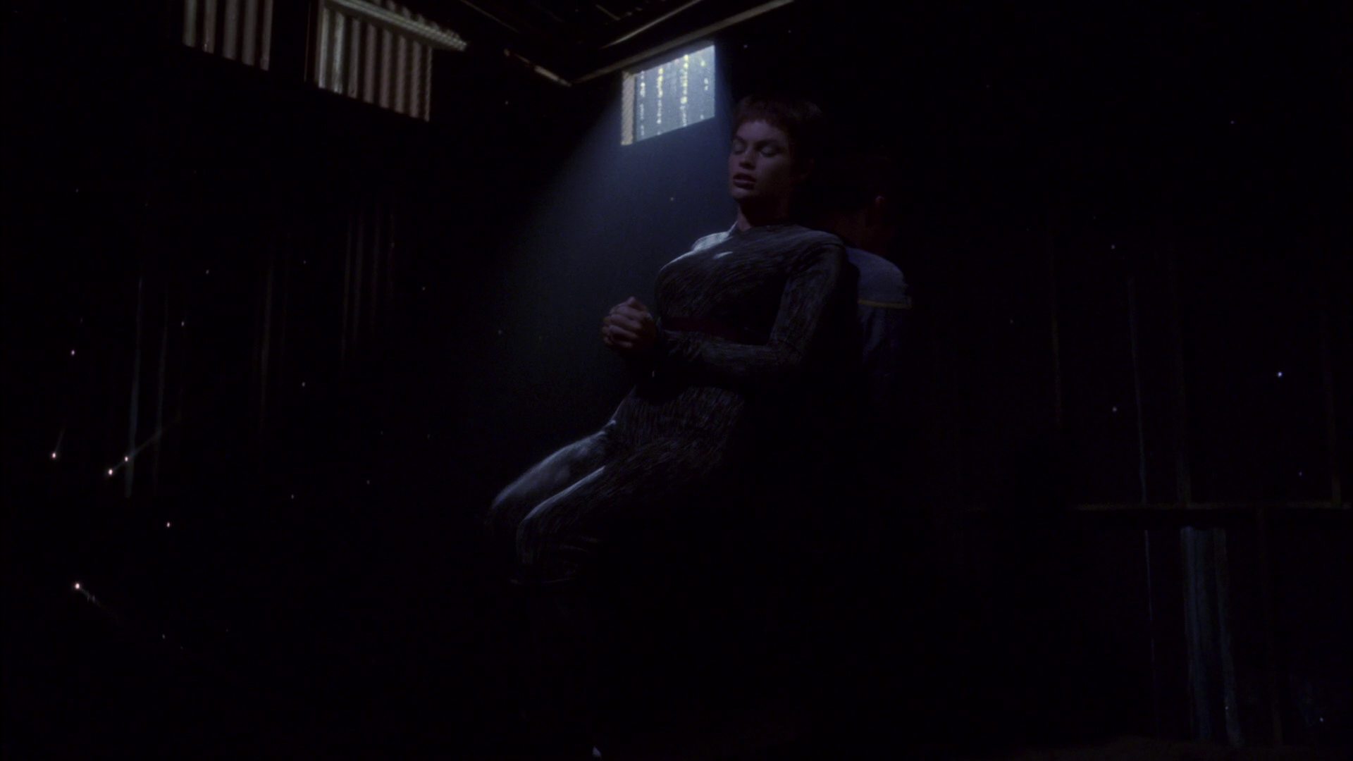 extant_StarTrek_ENT_1x15-ShadowsOfPJem_1580.jpg