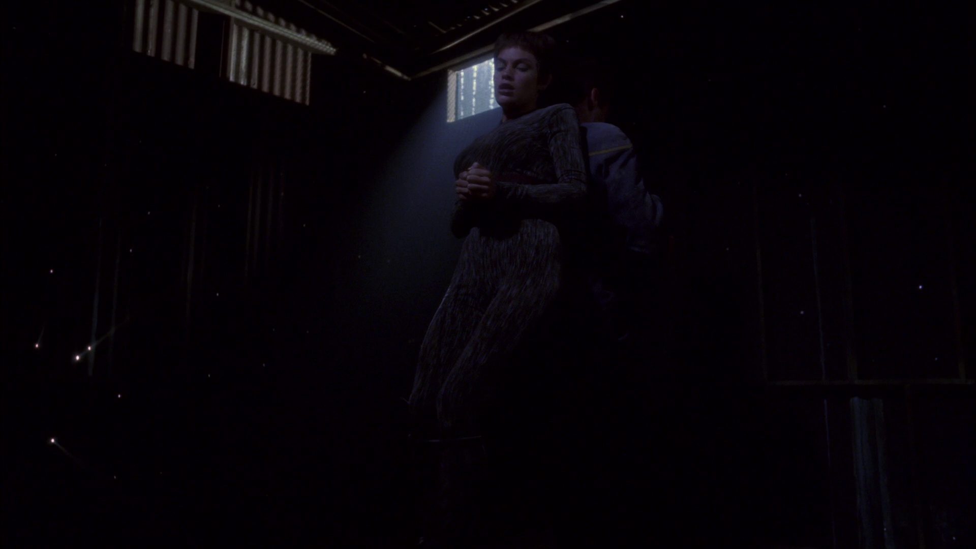 extant_StarTrek_ENT_1x15-ShadowsOfPJem_1583.jpg