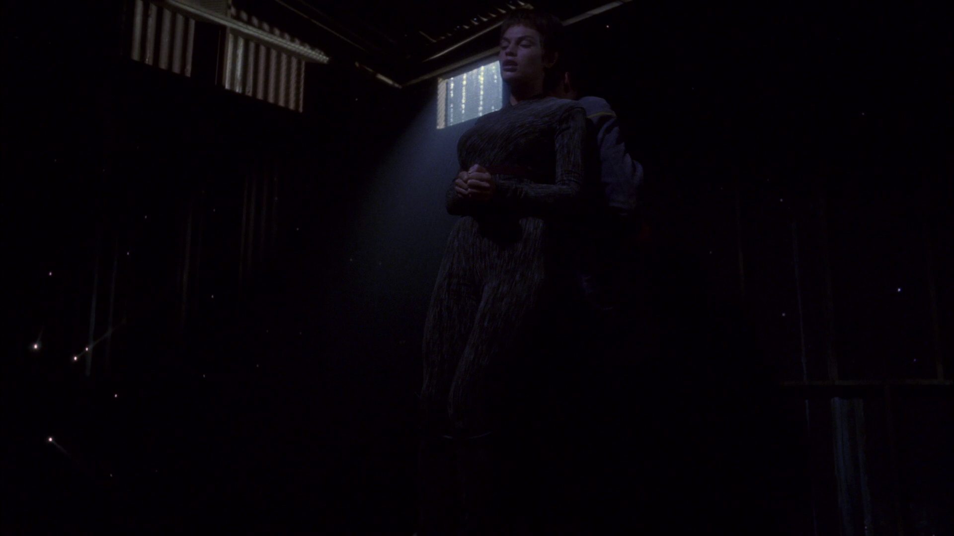 extant_StarTrek_ENT_1x15-ShadowsOfPJem_1585.jpg