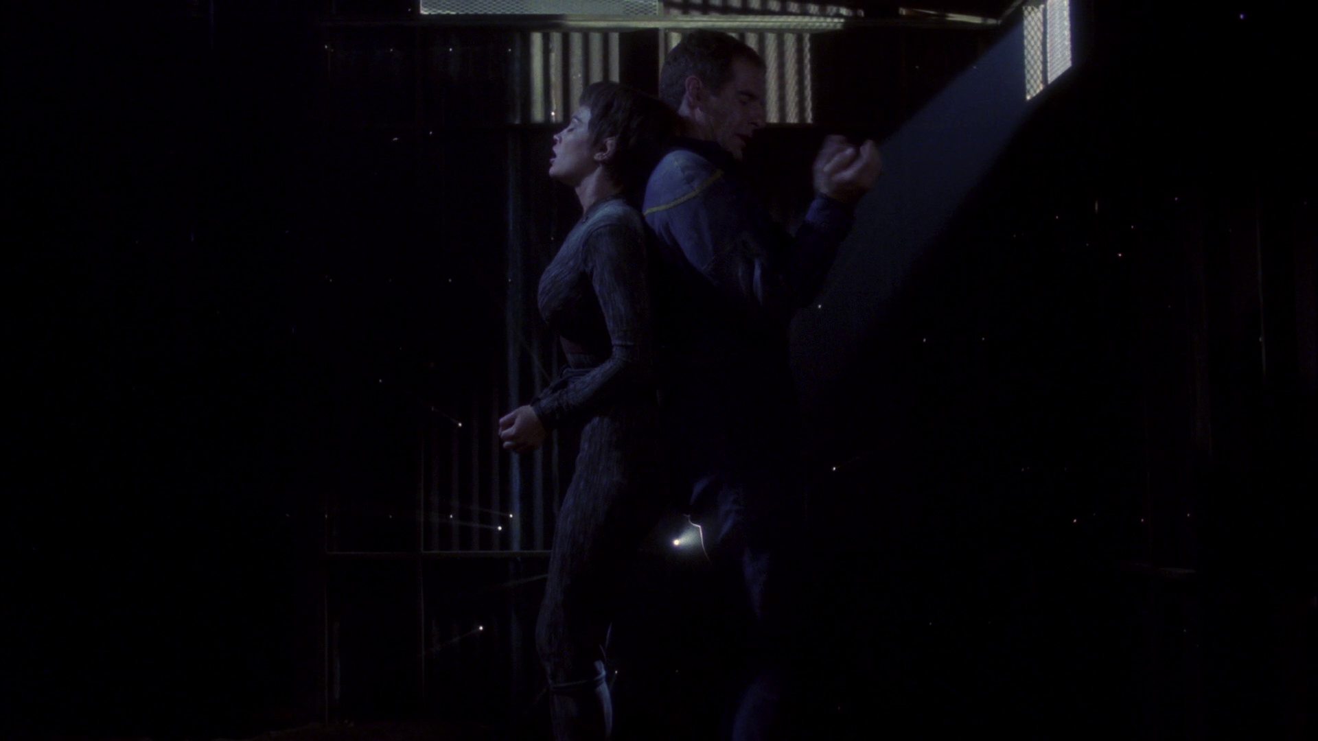 extant_StarTrek_ENT_1x15-ShadowsOfPJem_1590.jpg