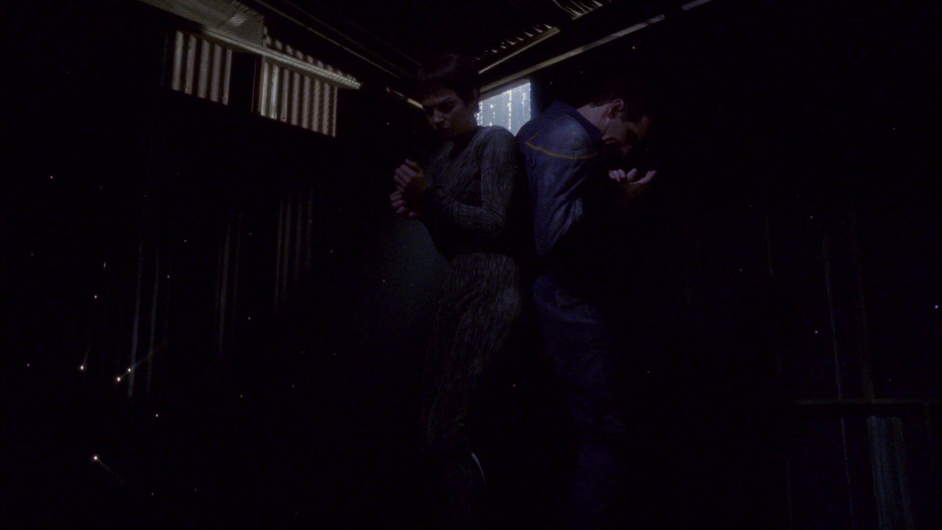 extant_StarTrek_ENT_1x15-ShadowsOfPJem_1597.jpg