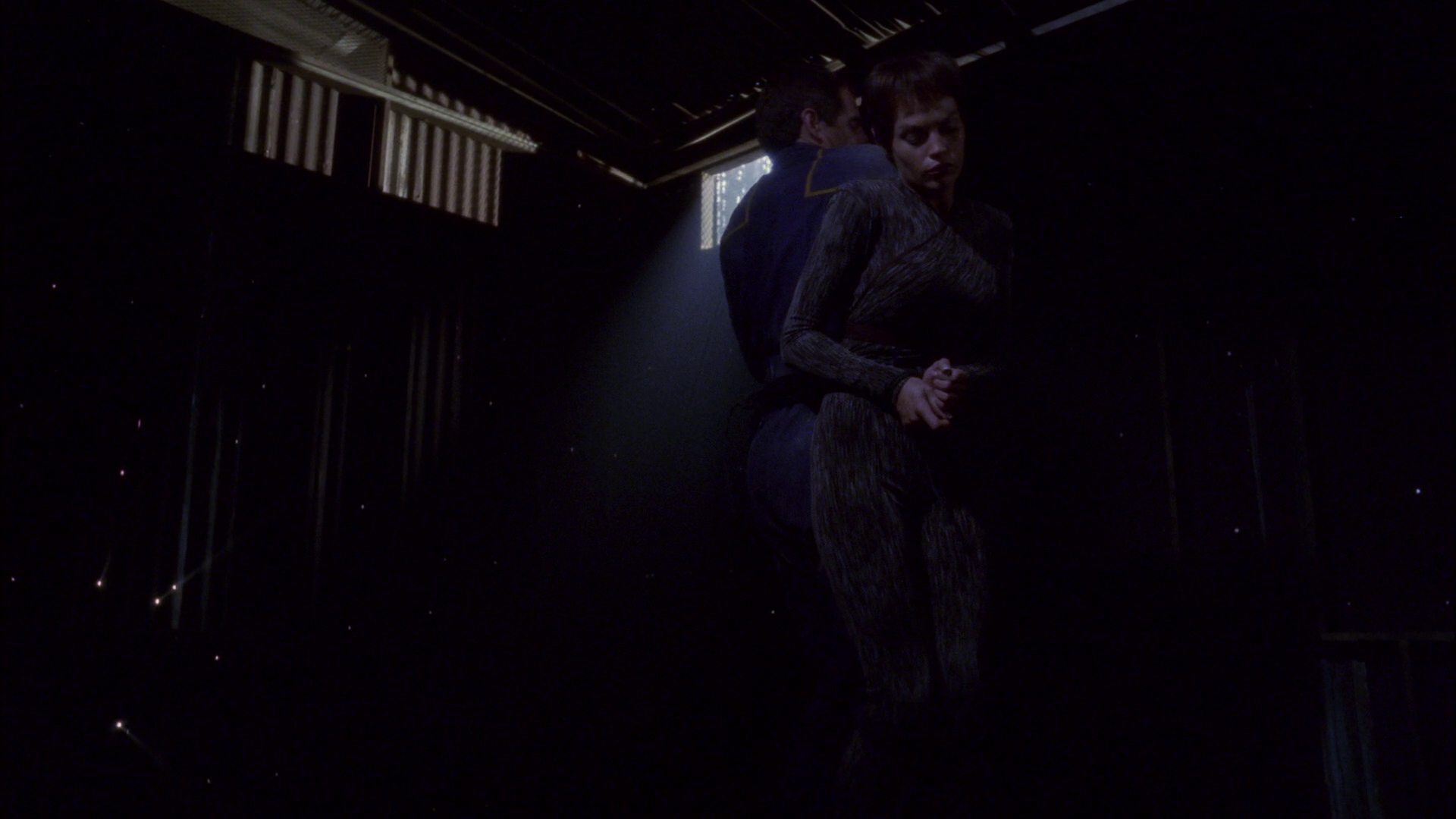 extant_StarTrek_ENT_1x15-ShadowsOfPJem_1625.jpg