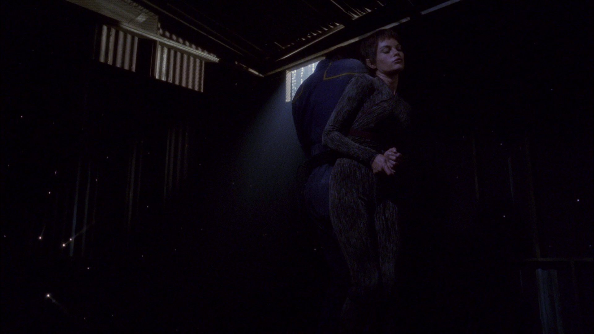 extant_StarTrek_ENT_1x15-ShadowsOfPJem_1626.jpg