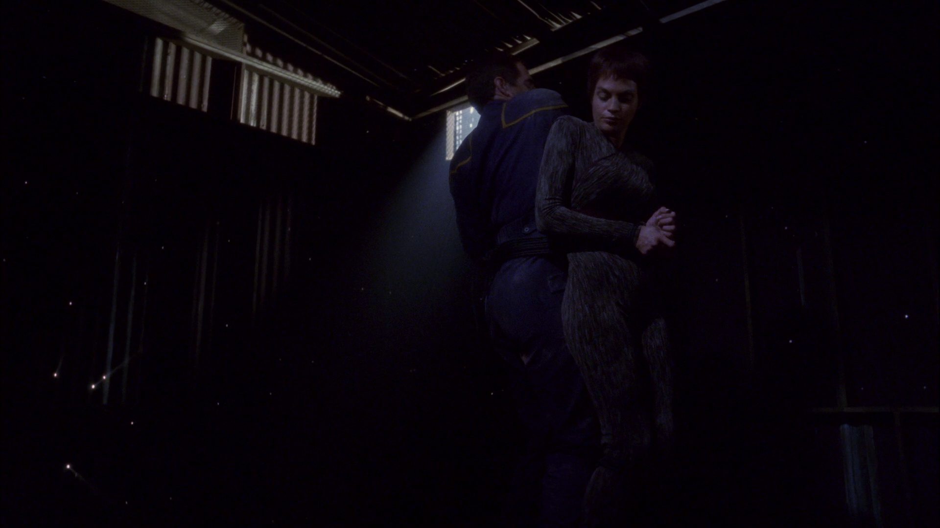 extant_StarTrek_ENT_1x15-ShadowsOfPJem_1631.jpg