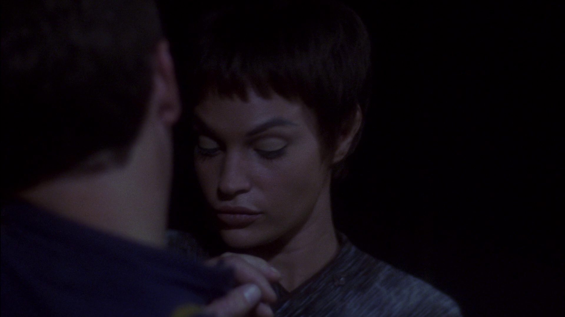 extant_StarTrek_ENT_1x15-ShadowsOfPJem_1662.jpg