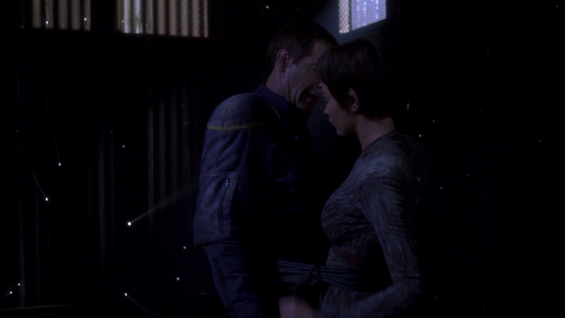 extant_StarTrek_ENT_1x15-ShadowsOfPJem_1723.jpg