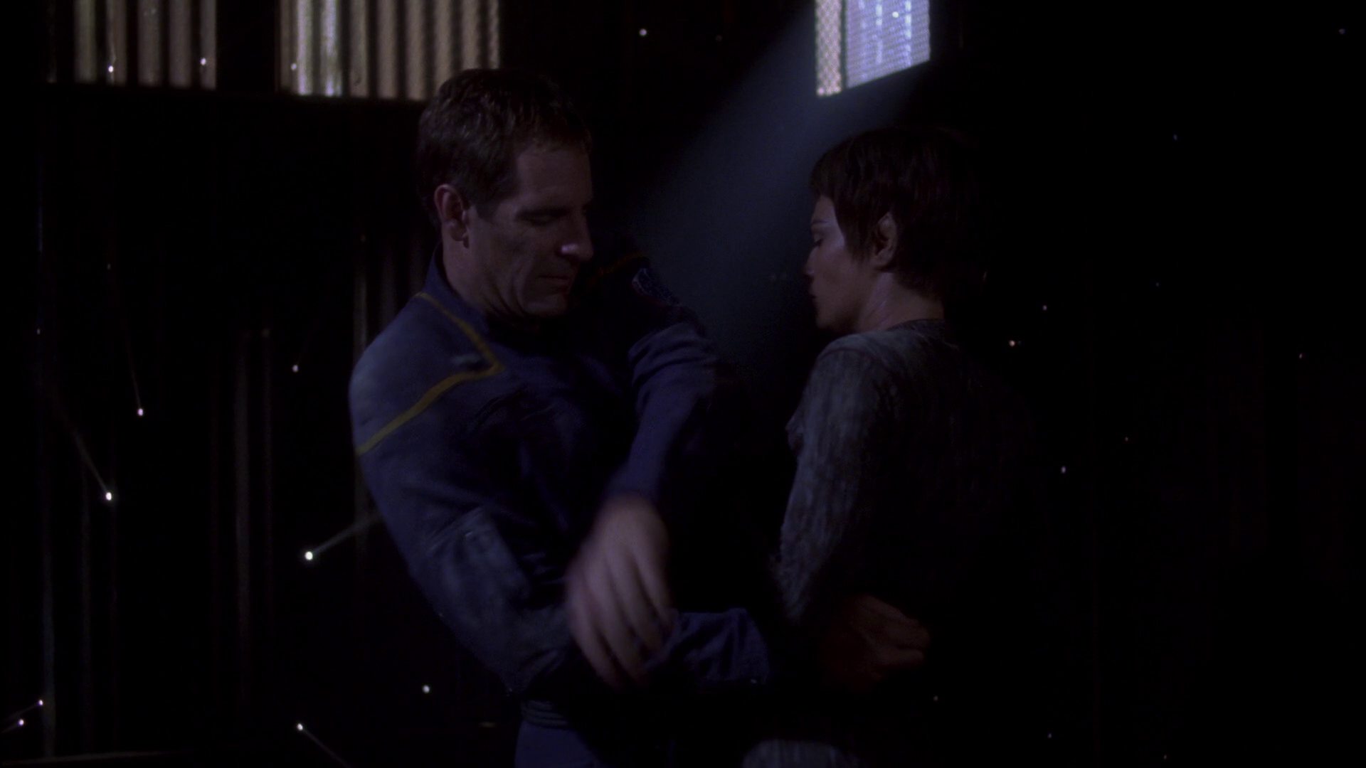 extant_StarTrek_ENT_1x15-ShadowsOfPJem_1762.jpg