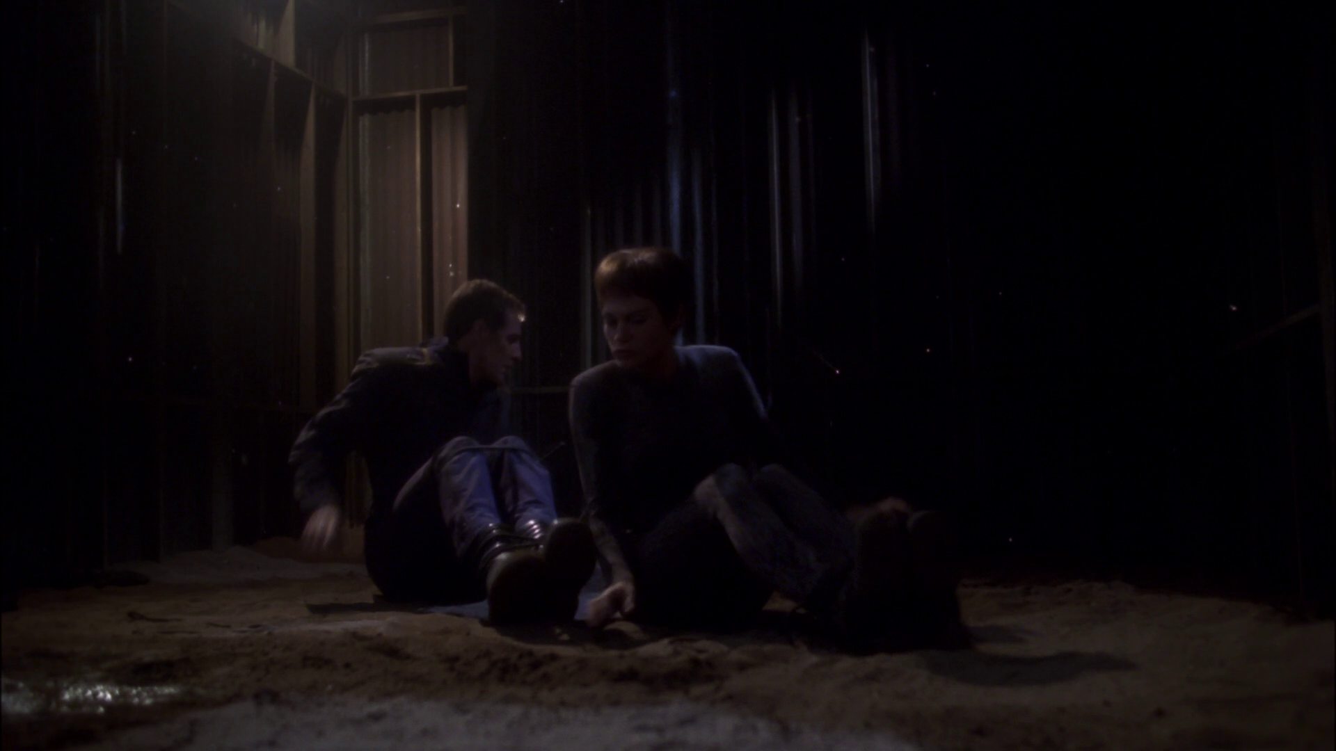 extant_StarTrek_ENT_1x15-ShadowsOfPJem_1829.jpg