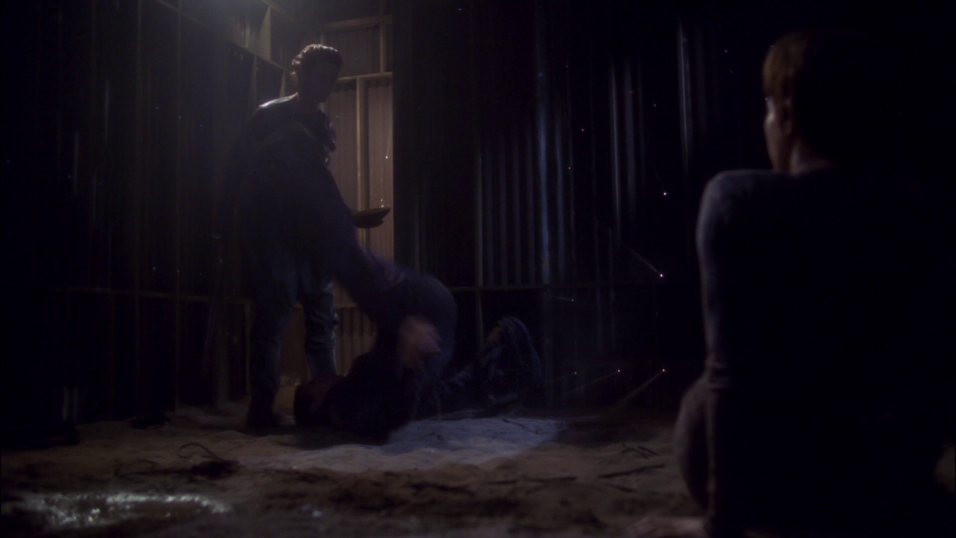 extant_StarTrek_ENT_1x15-ShadowsOfPJem_1834.jpg
